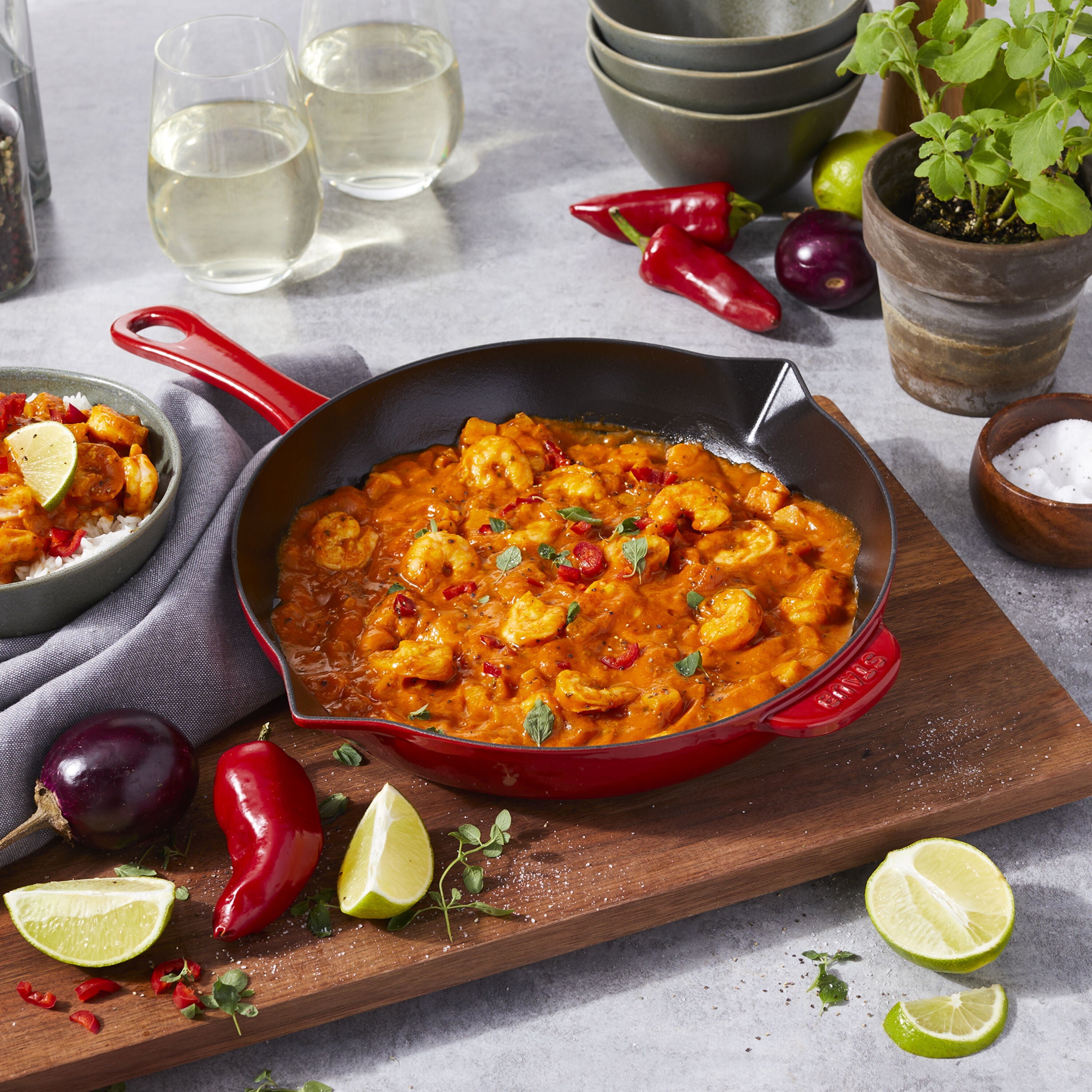 STAUB Pans 26 cm / 10 inch Cast Iron Frying Pan, Cherry-10 Inch-DECOROLALA