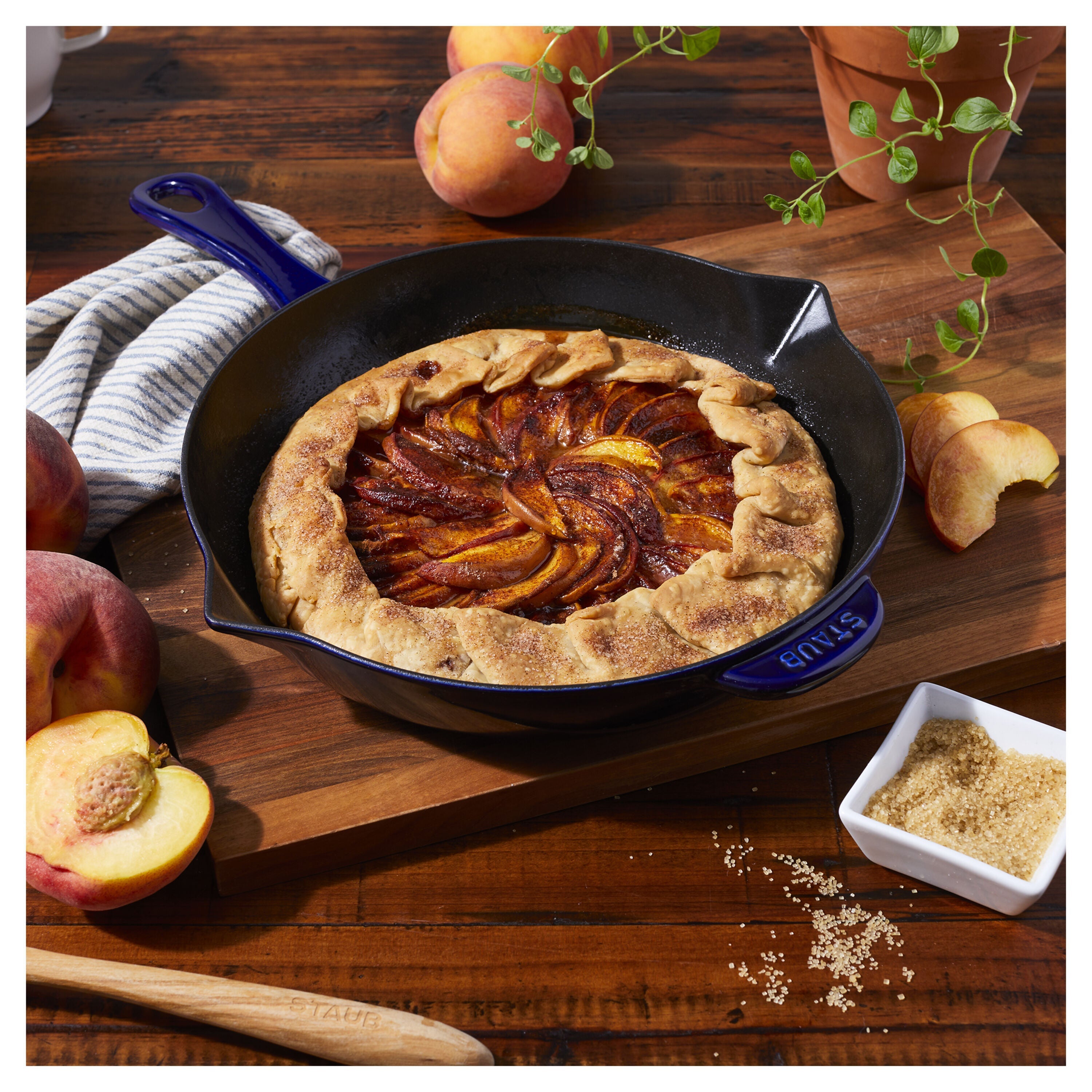 STAUB Pans 26 cm / 10 inch Cast Iron Frying Pan, Dark-Blue-10 Inch-DECOROLALA