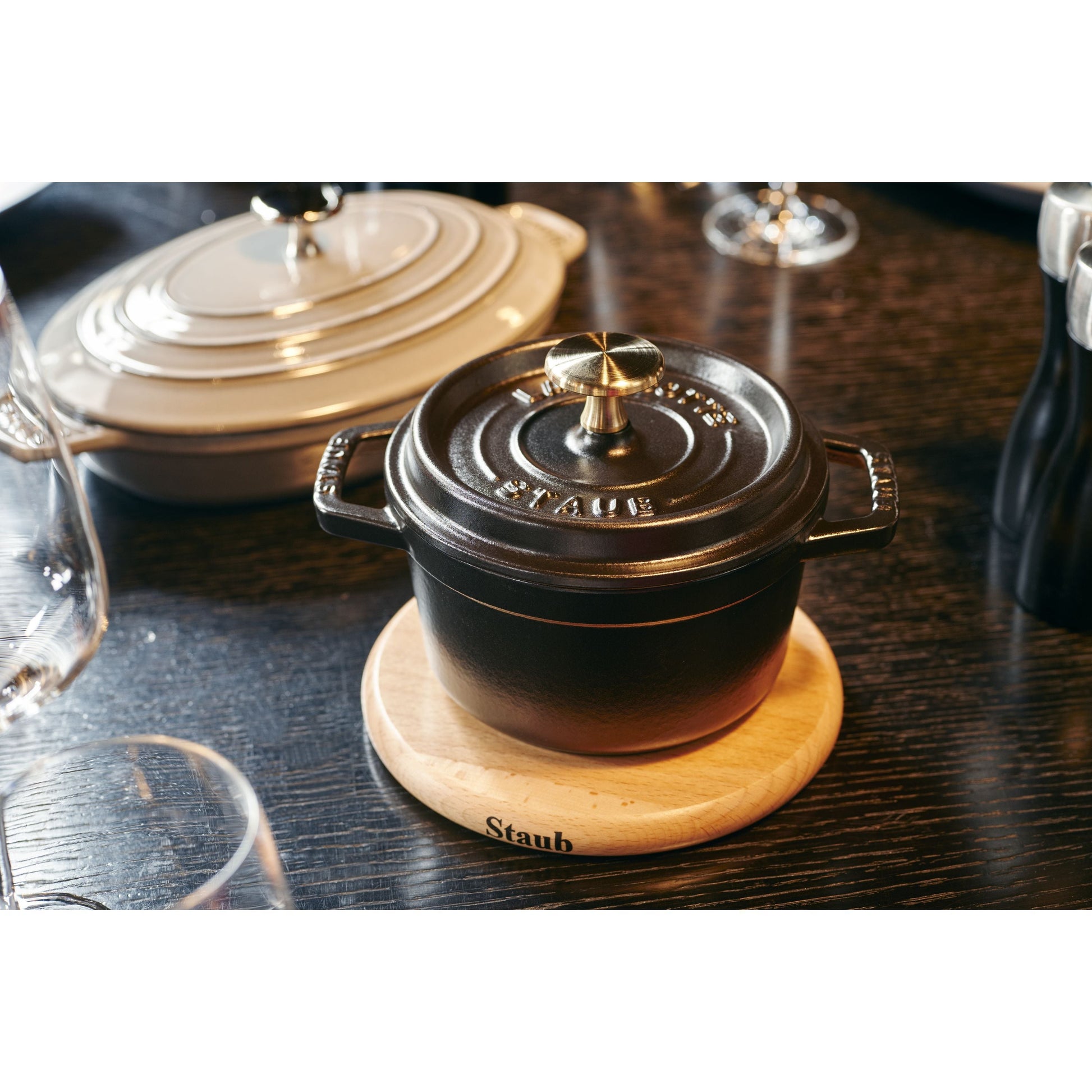 STAUB Round Beech Trivet Magnetic 16cm Brown-Trivet-DECOROLALA