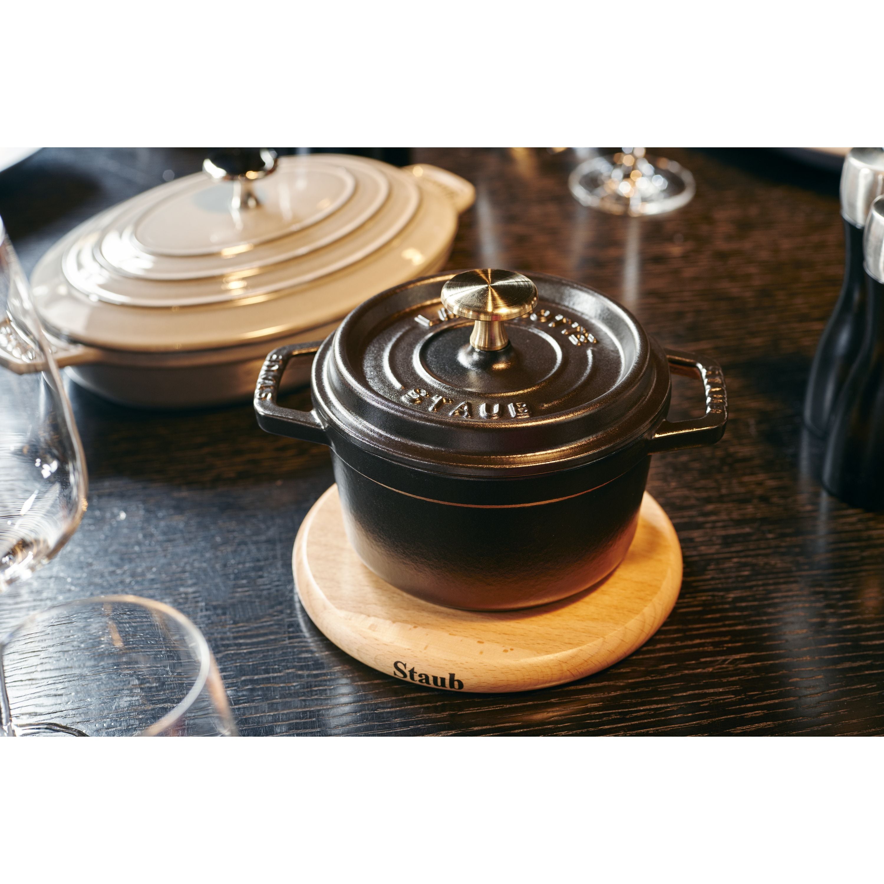 STAUB Round Beech Trivet Magnetic 16cm Brown-Trivet-DECOROLALA