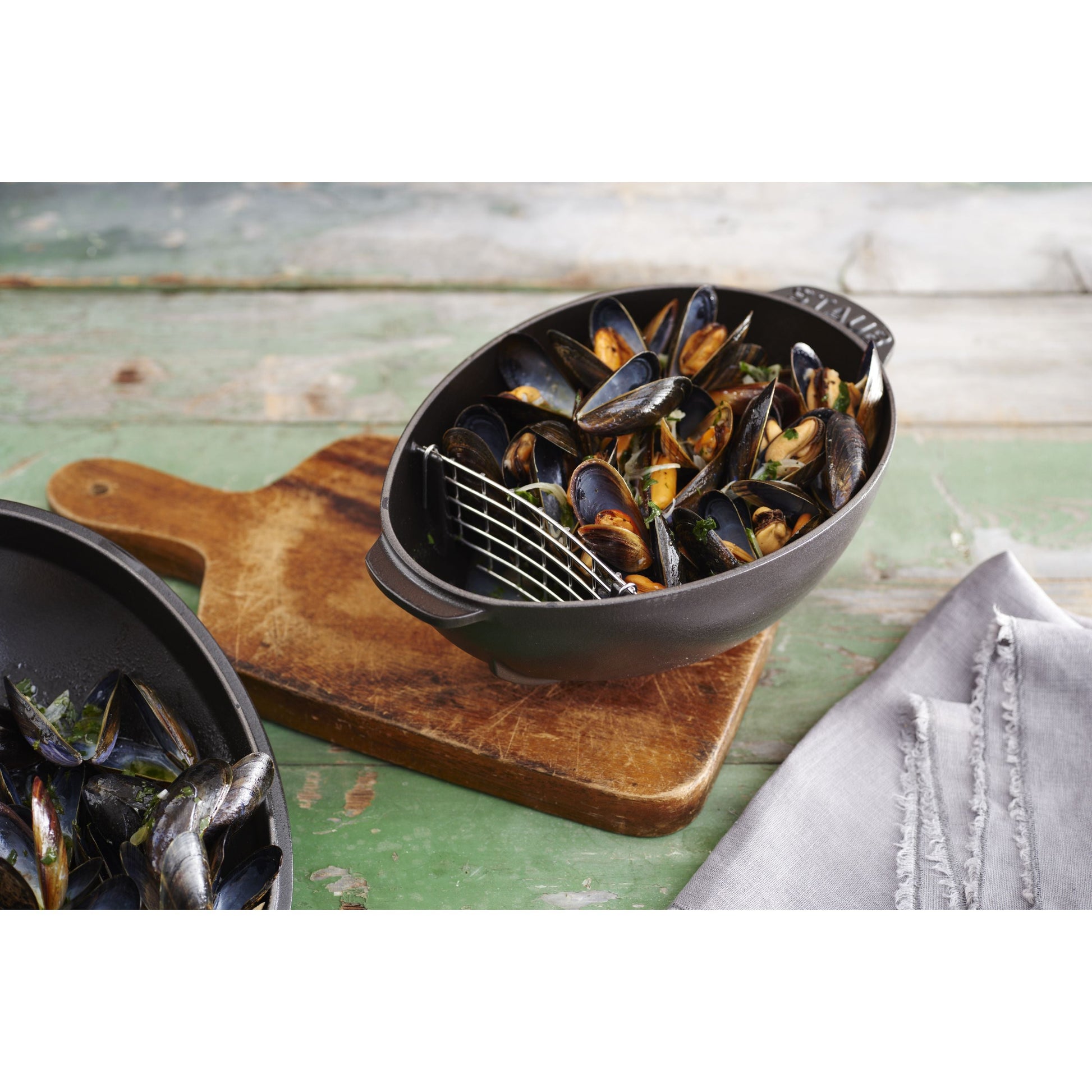 STAUB Specialities 2 L Cast Iron Oval Mussel Pot, Black-Cookware-DECOROLALA