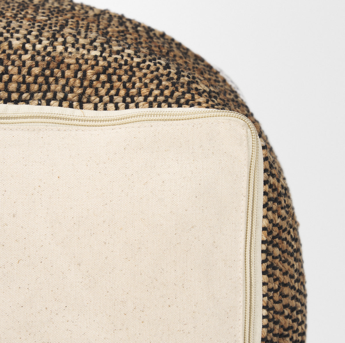 Samiya Jute w/ White Cotton Pouf-Poufs-DECOROLALA