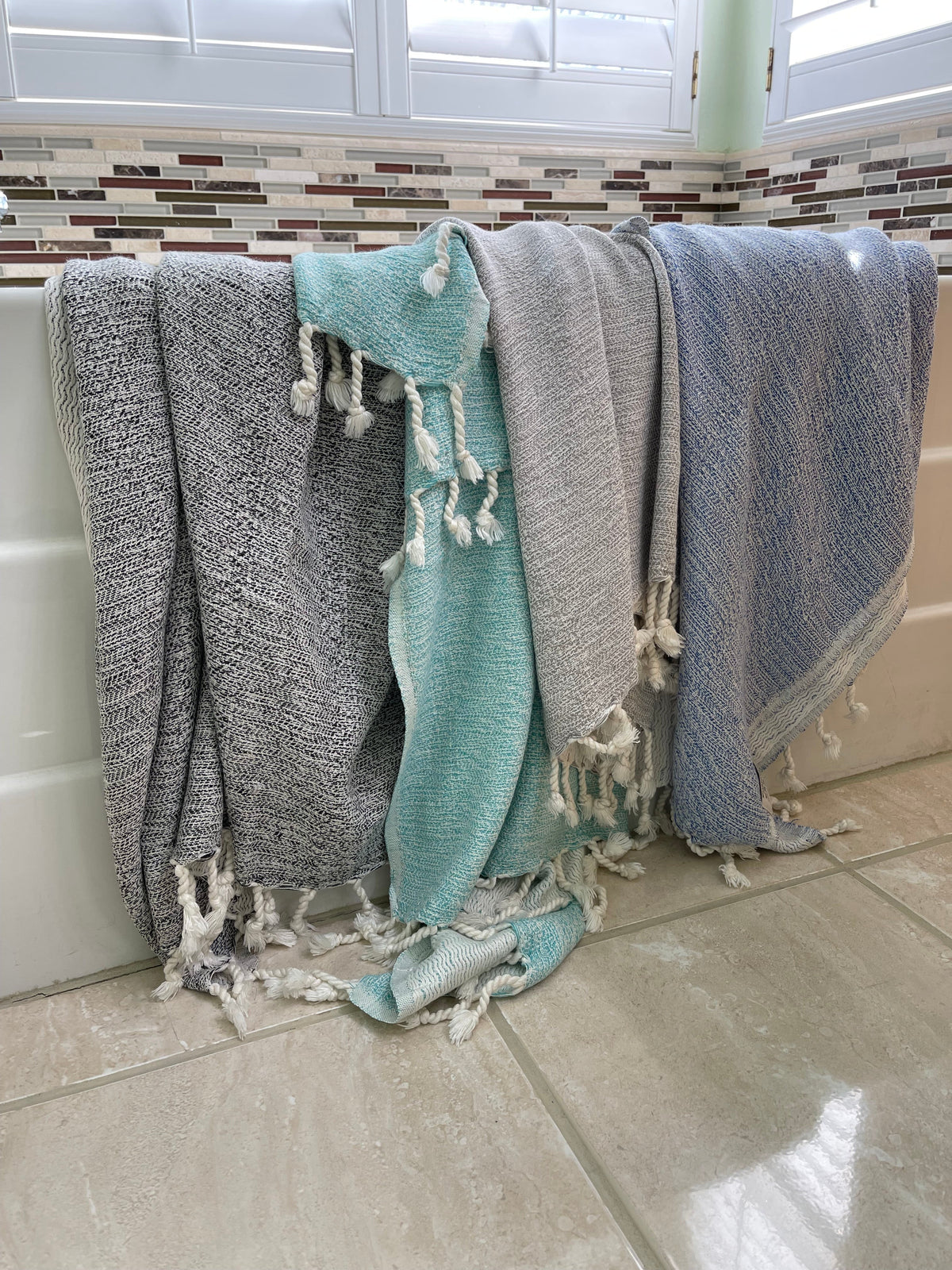 Santa Monica Turkish Towel - 40"x70" Cotton-Bath Towels-DECOROLALA