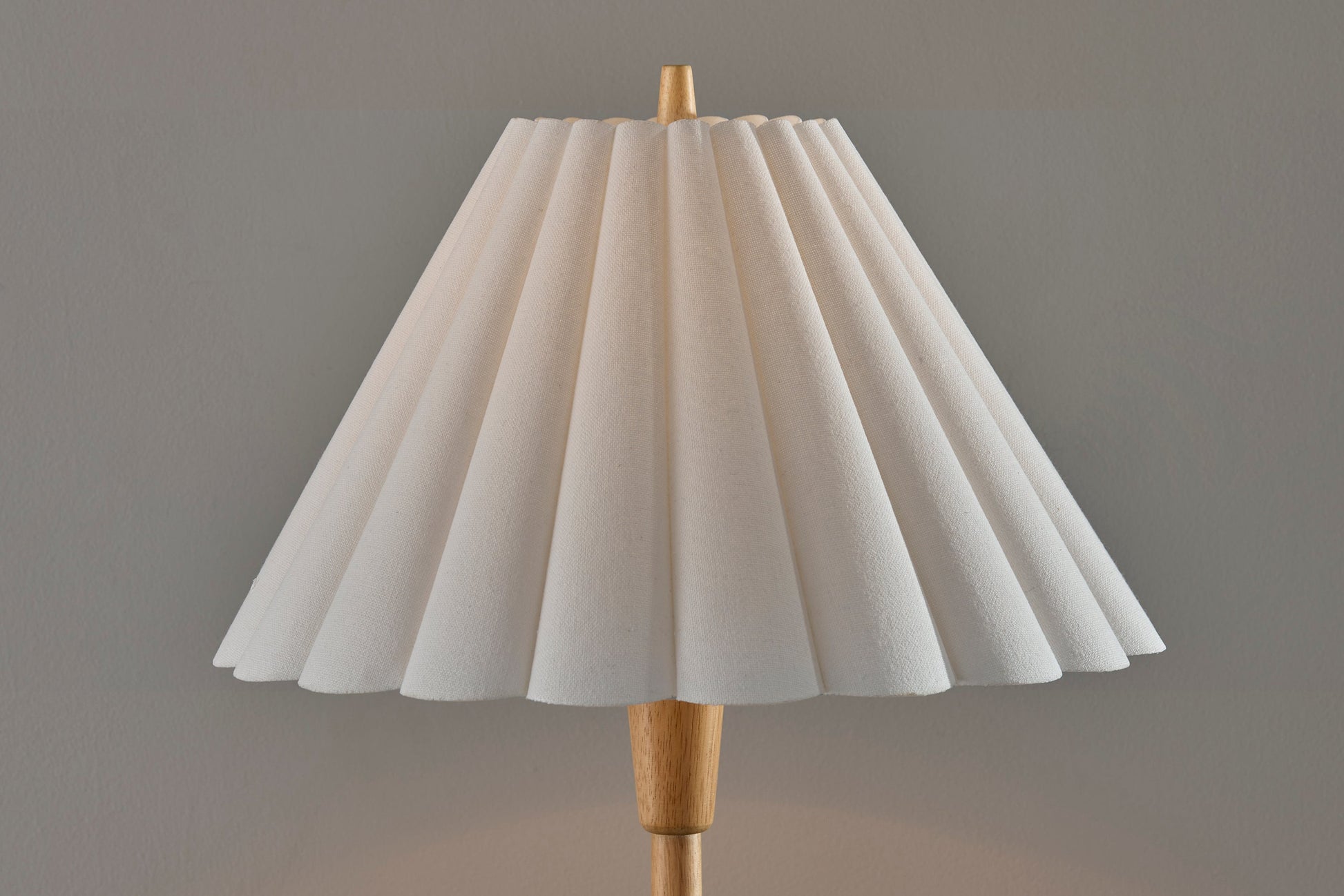 Scallop Floor Lamp- Natural-Lighting-DECOROLALA
