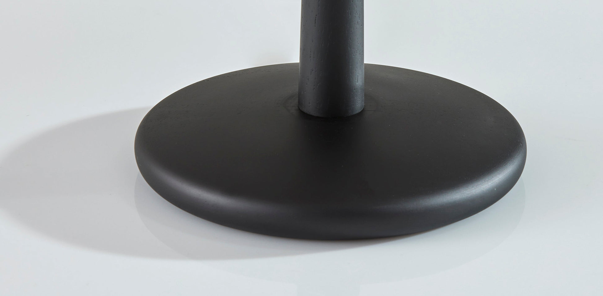 Scallop Table Lamp- Black-Lighting-DECOROLALA