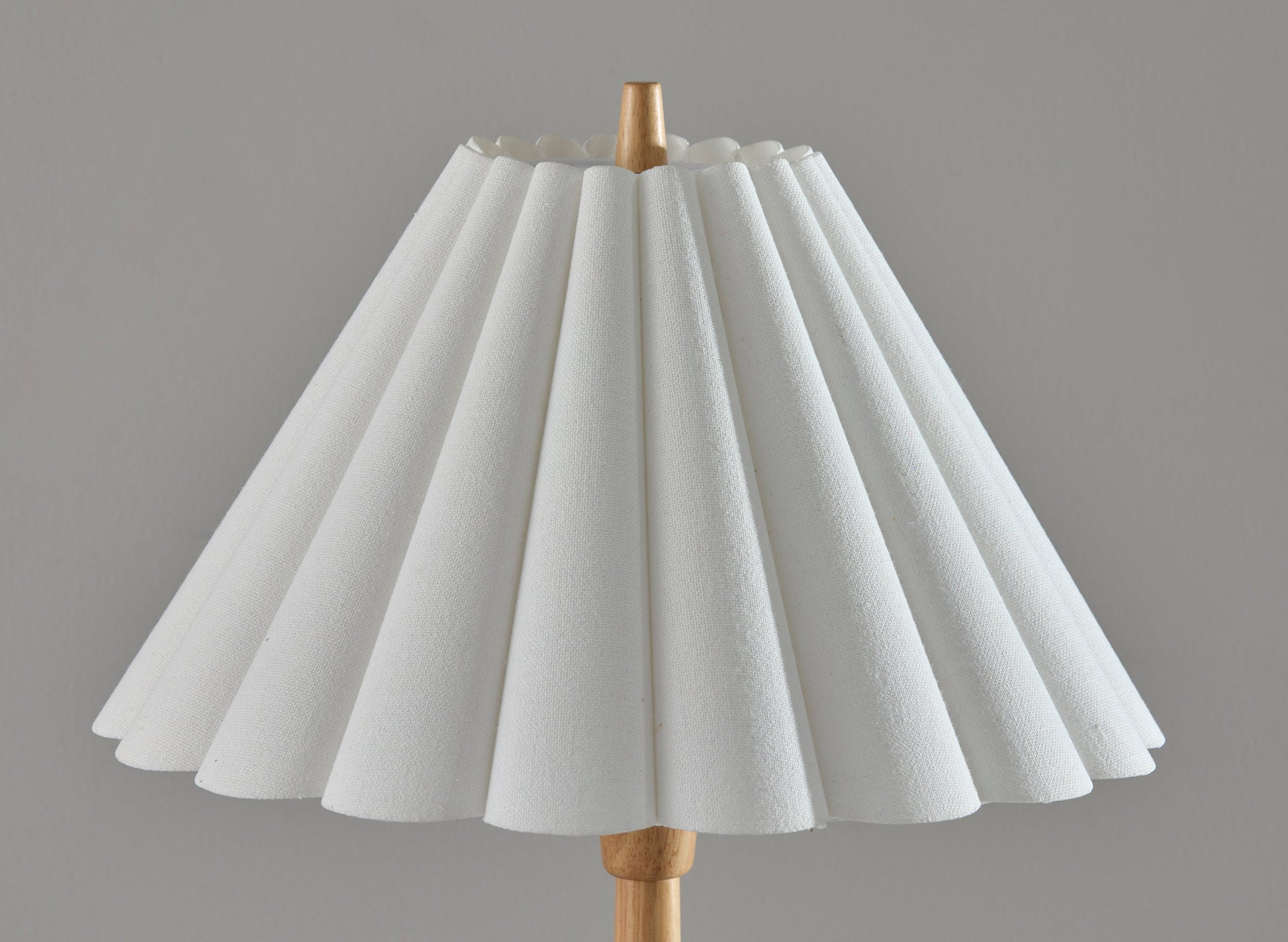 Scallop Table Lamp- Natural-Lighting-DECOROLALA