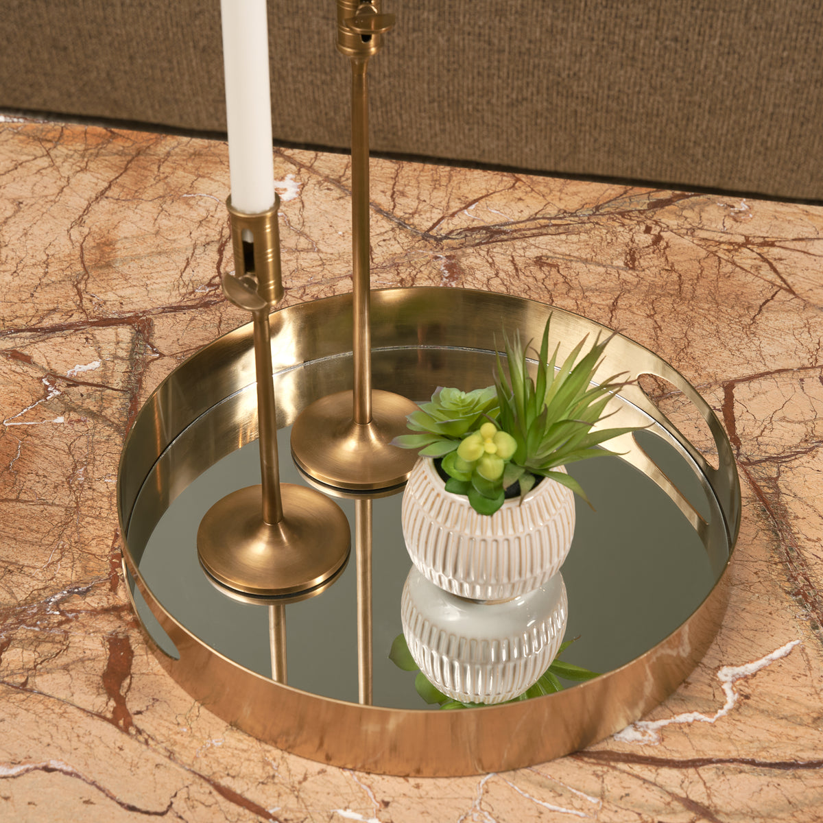 Serkis 15L x 15W Gold Metal Mirrored Base Round Tray-Trays-DECOROLALA