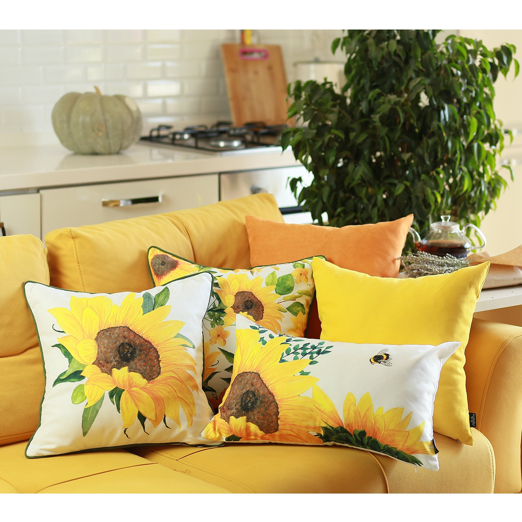 Set Of 4 20" Sunflower Bee Lumbar Pillow Cover In Multicolor-Accent Throw Pillows-DECOROLALA