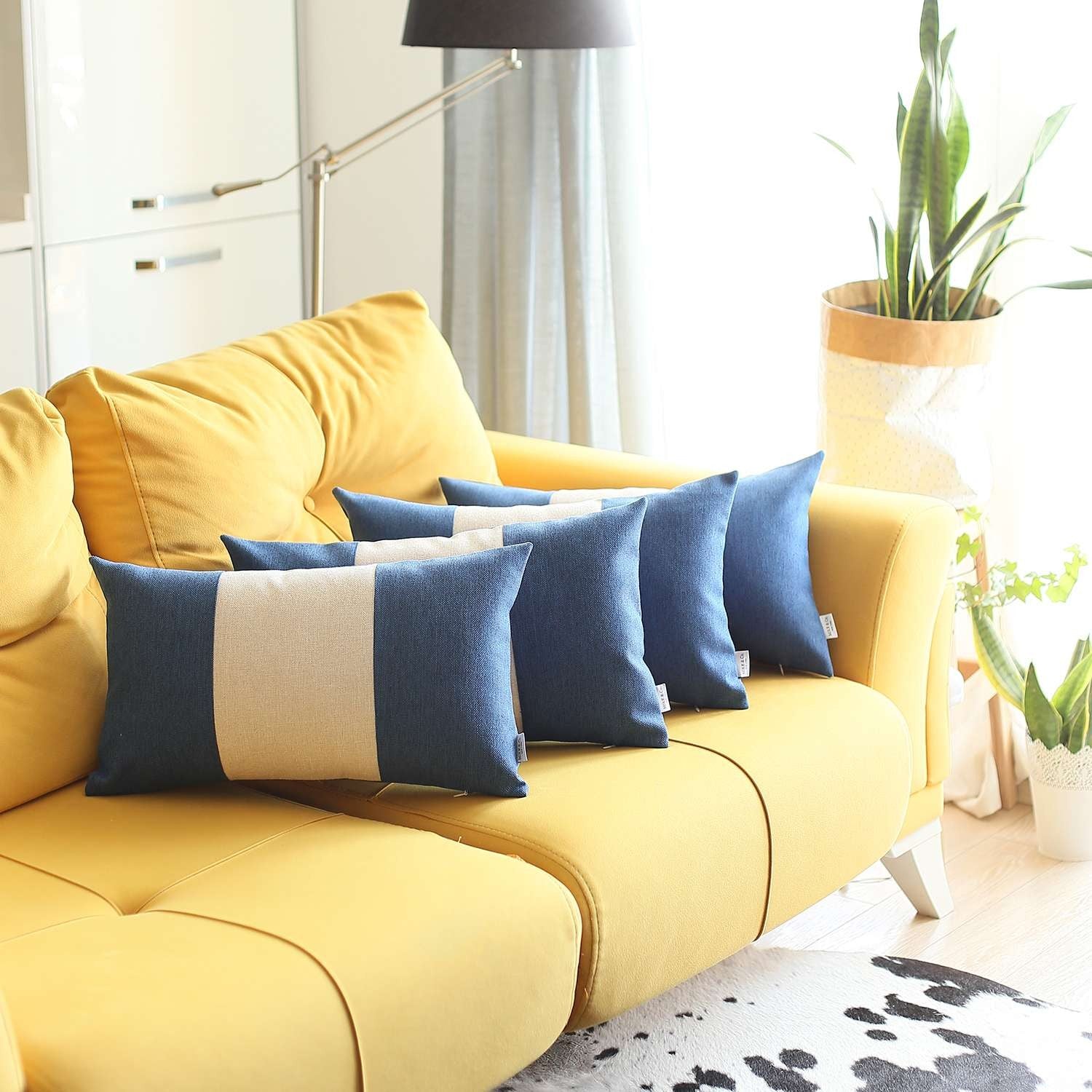 Set Of 4 Blue And White Lumbar Pillow Covers-Accent Throw Pillows-DECOROLALA