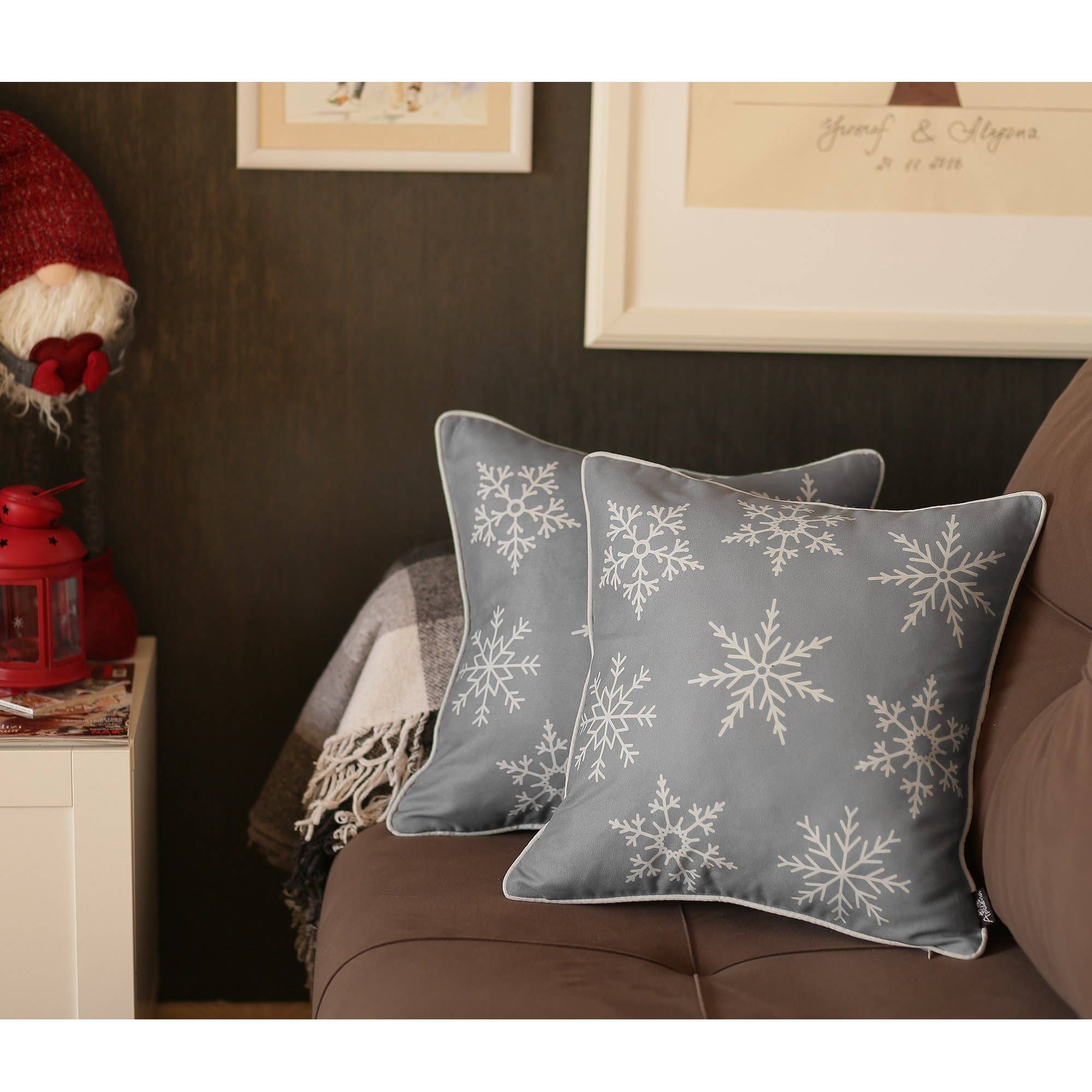 Set of 2 Gray and White Snowflakes Throw Pillows-Accent Throw Pillows-DECOROLALA