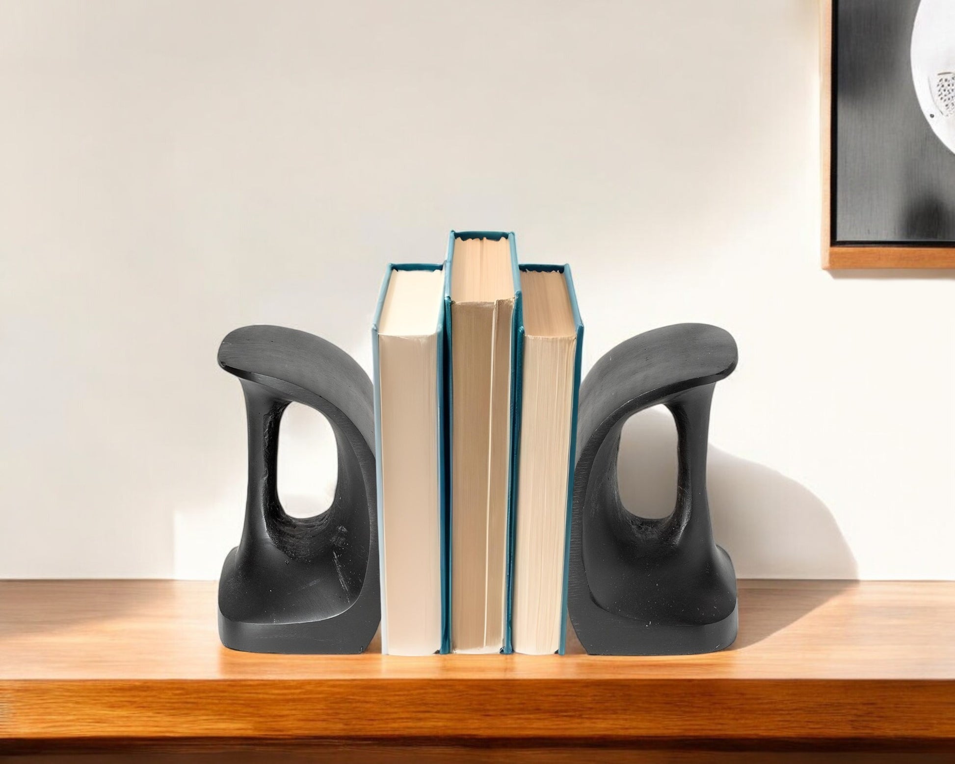 Set of Two 6" Black Metal Decorative Bookends-Sculptures-DECOROLALA