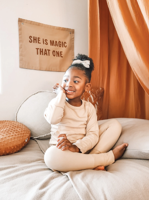 'She is Magic' Banner-Banner-DECOROLALA