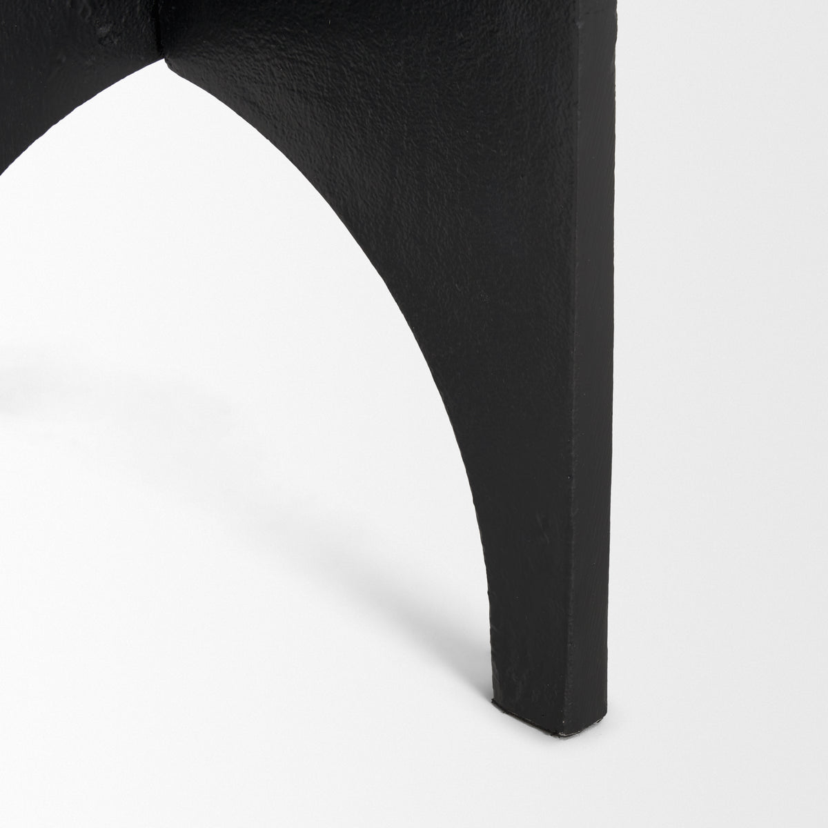 Sobi Textured Matte Black Round Metal Accent Table-Accent Tables-DECOROLALA