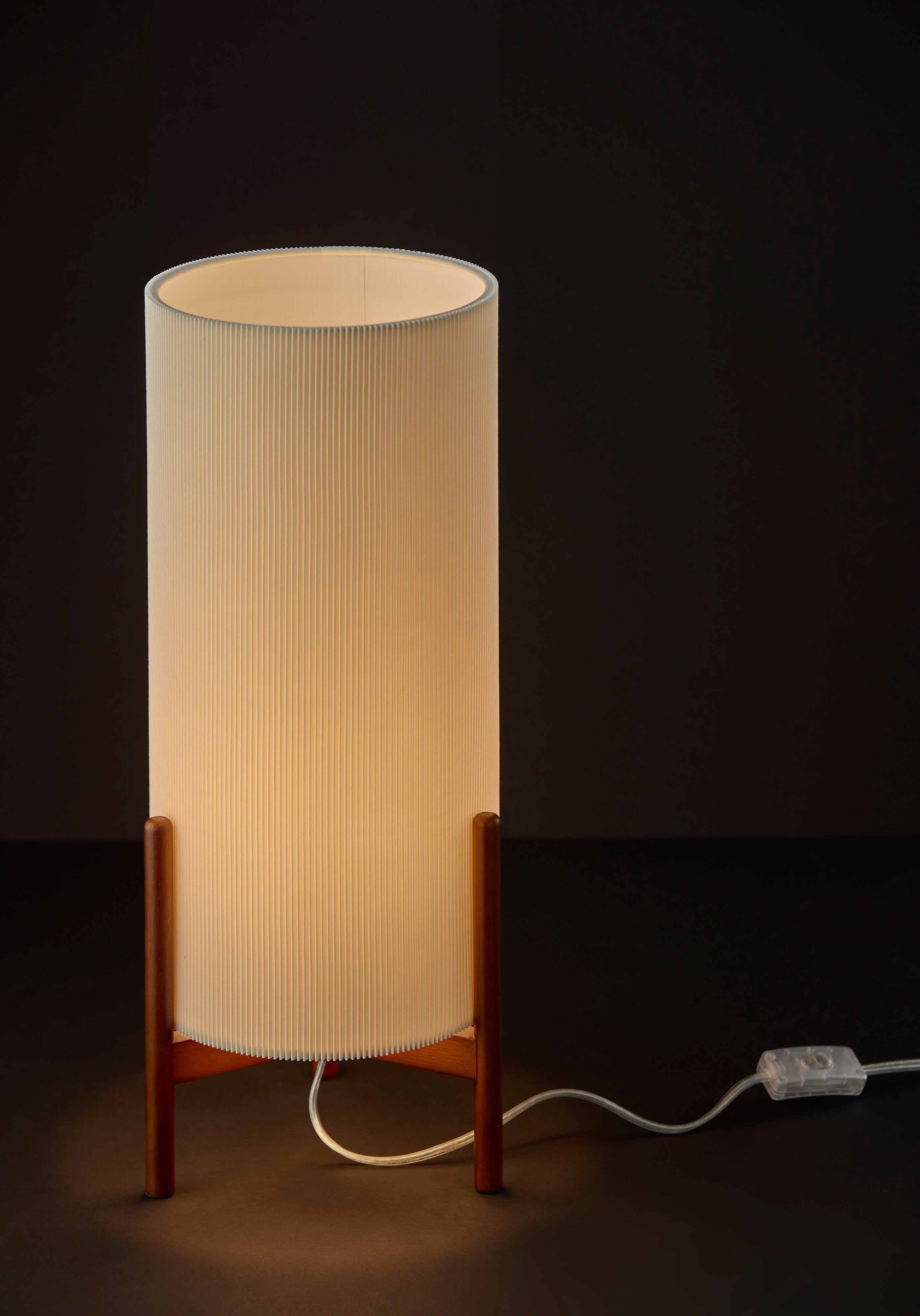 Sonora Table Lantern - Walnut 19.75" Tripod-Lighting-DECOROLALA