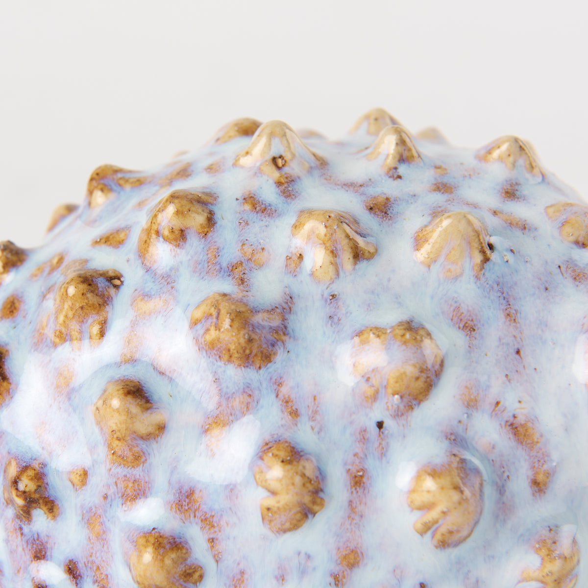 Spike I (Small) 8L x 4W Off-White Ceramic Puffer Fish-Objects-DECOROLALA