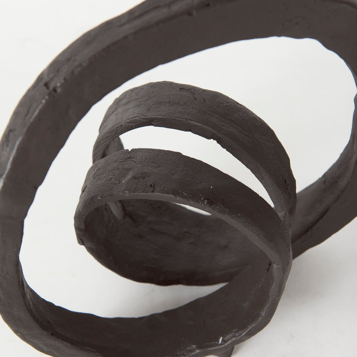 Stanislaw II Black Metal Infinite Ribbon Sculpture-Objects-DECOROLALA