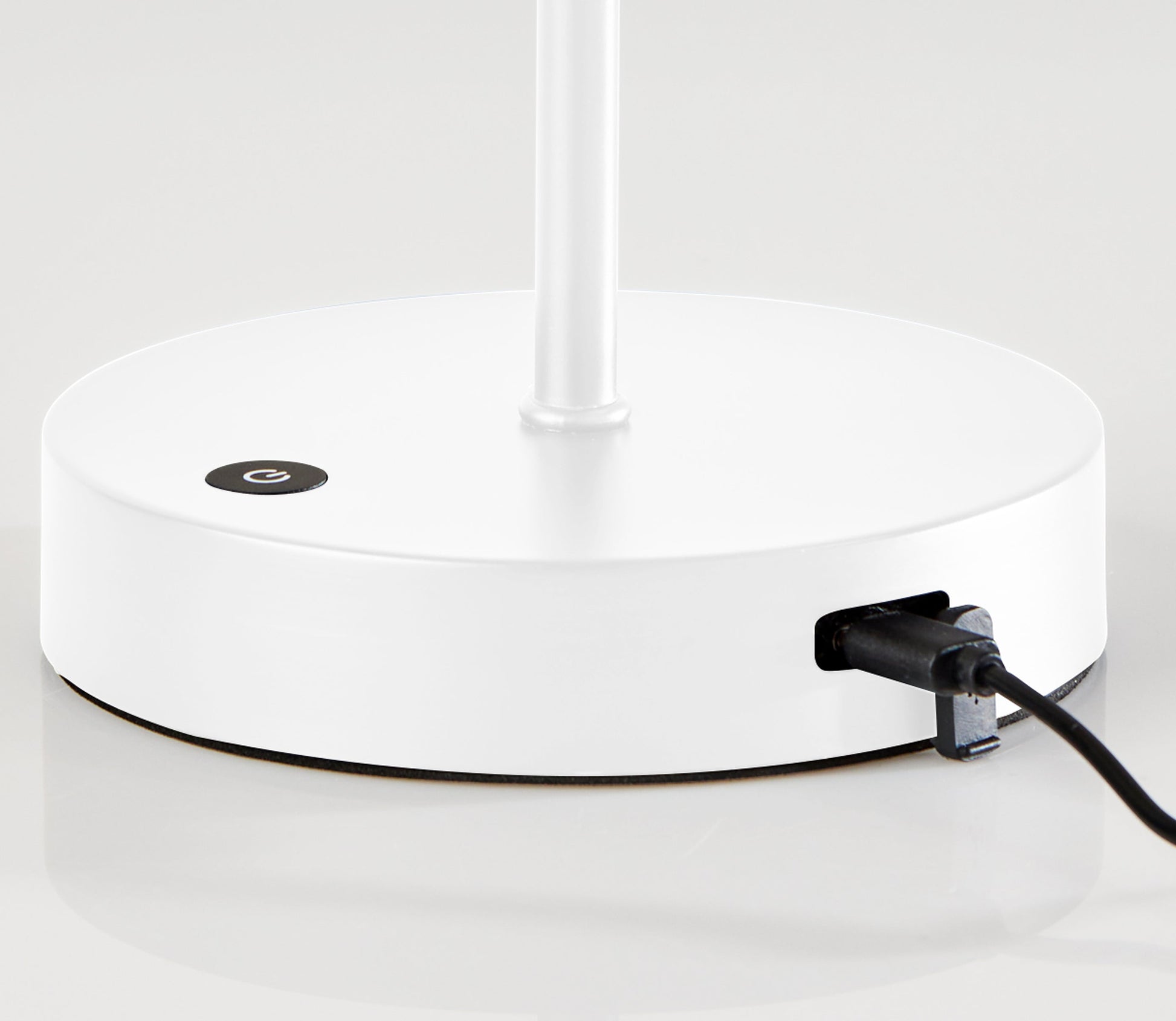 Stevie LED Cordless Table Lamp-Lighting-DECOROLALA