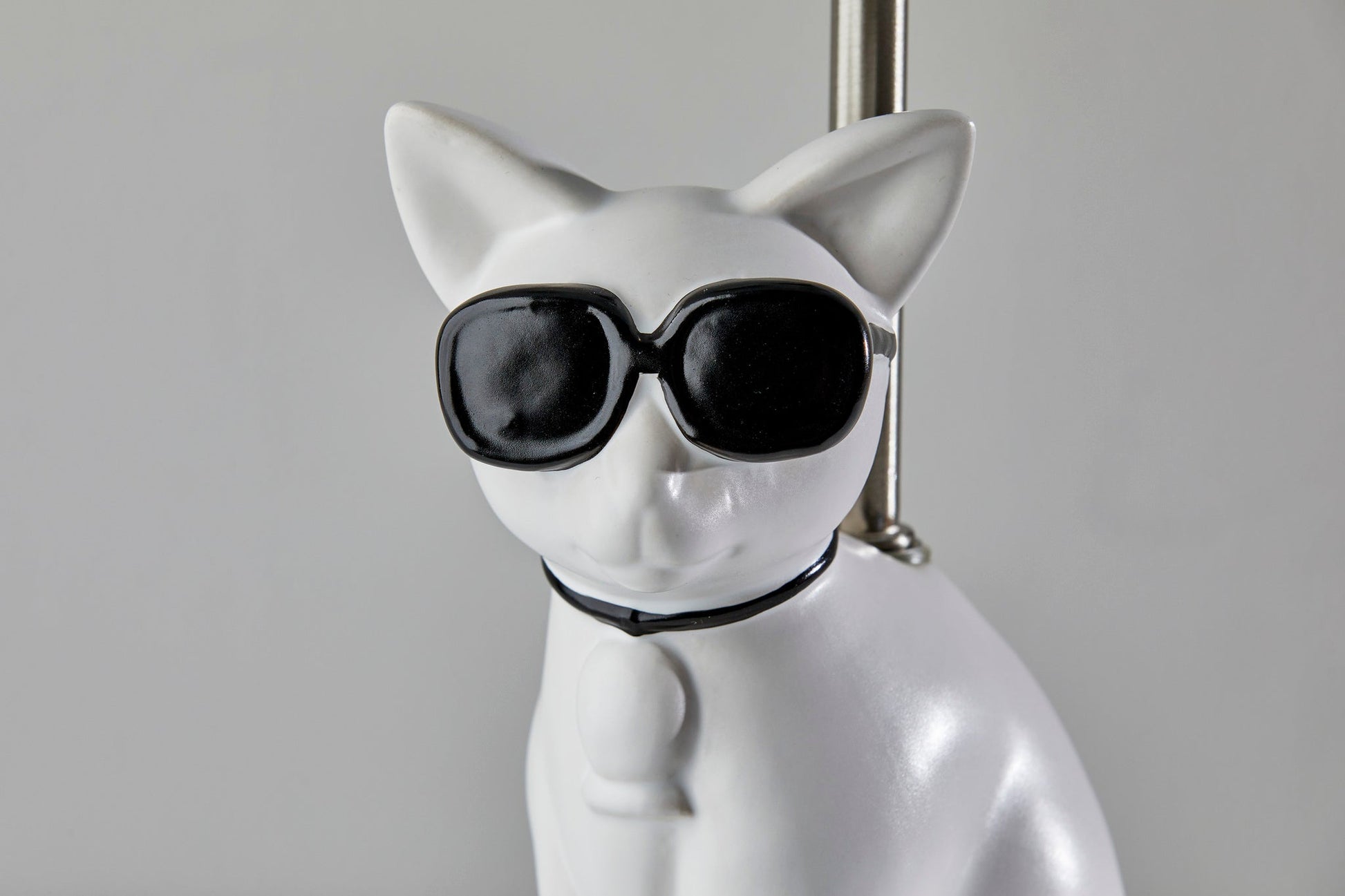 Sunny Cat Table Lamp - White Resin-Lighting-DECOROLALA