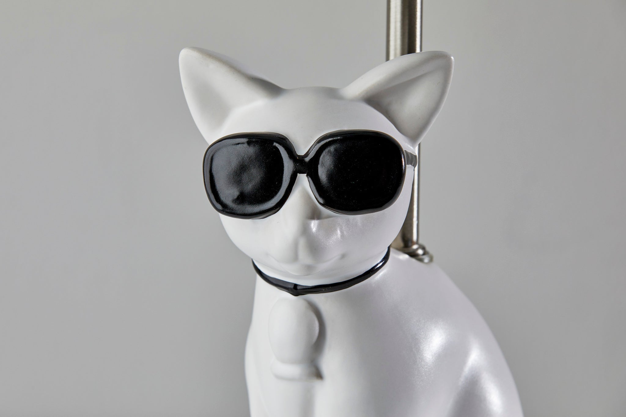 Sunny Cat Table Lamp - White Resin-Lighting-DECOROLALA