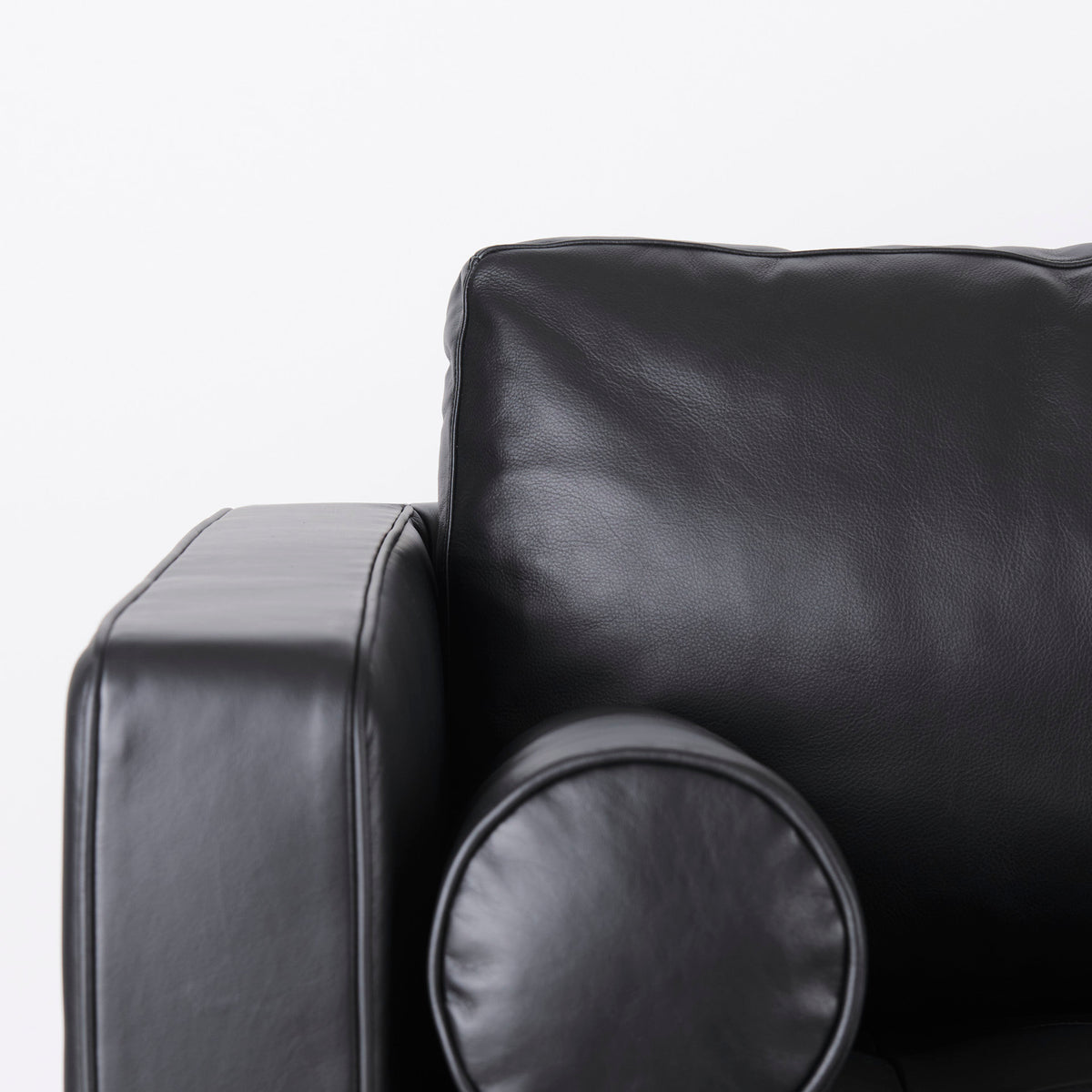 Svend 88.0L x 38.0W x 34.0H Leather Sofa-Sofa & Sectionals-DECOROLALA