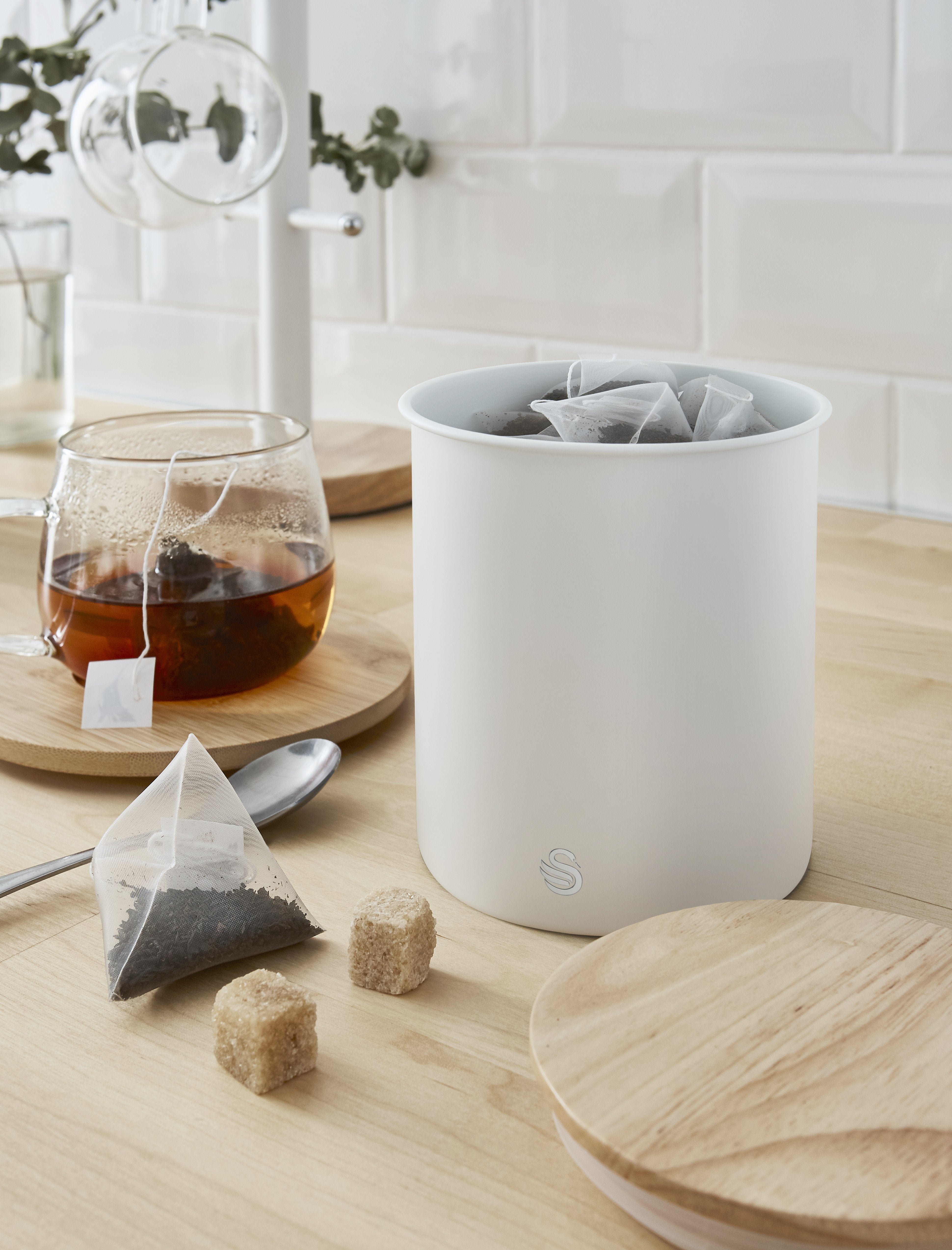 Swan Nordic Set of 3 Airtight Canisters-Food Storage Container-DECOROLALA