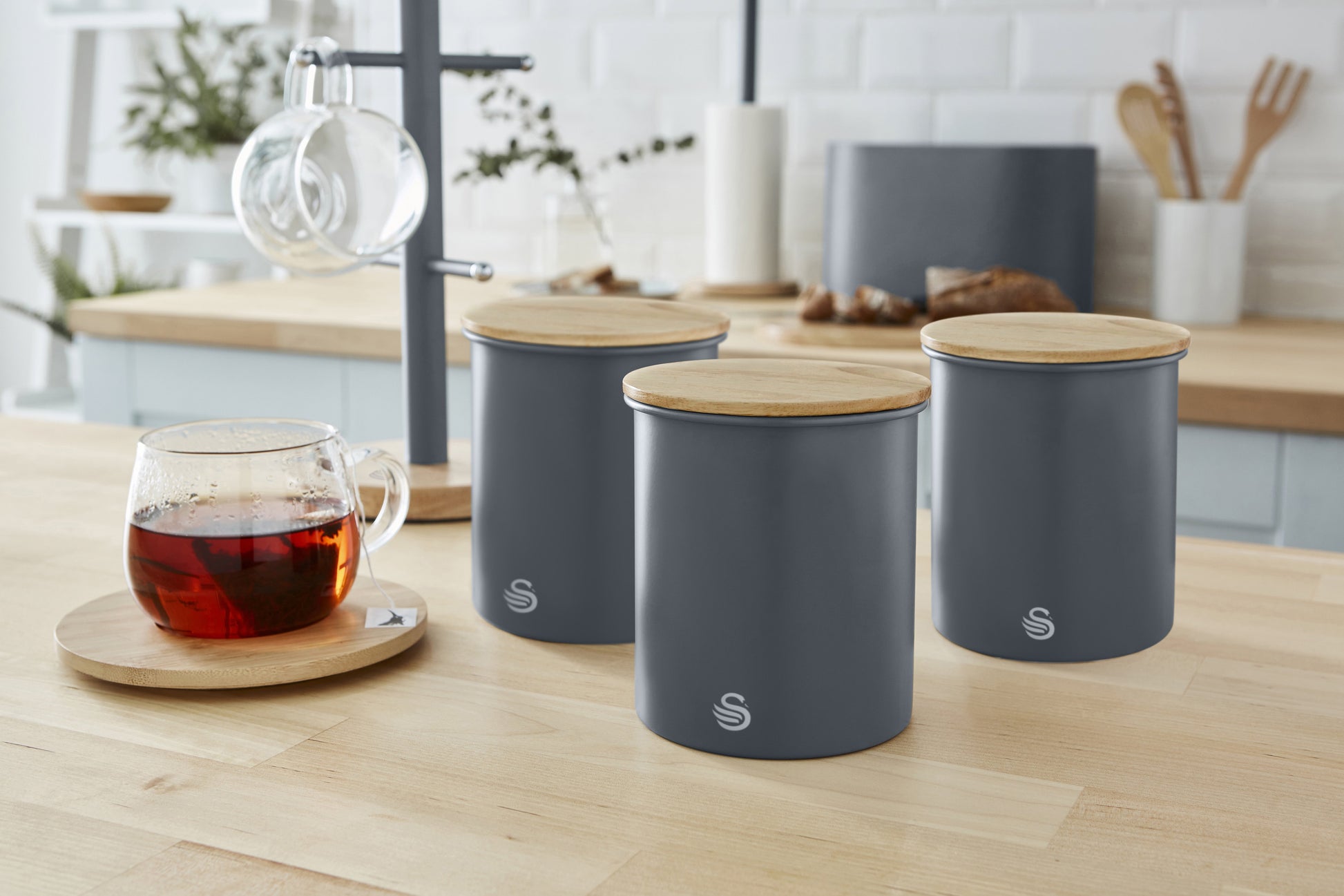 Swan Nordic Set of 3 Airtight Canisters-Food Storage Container-DECOROLALA