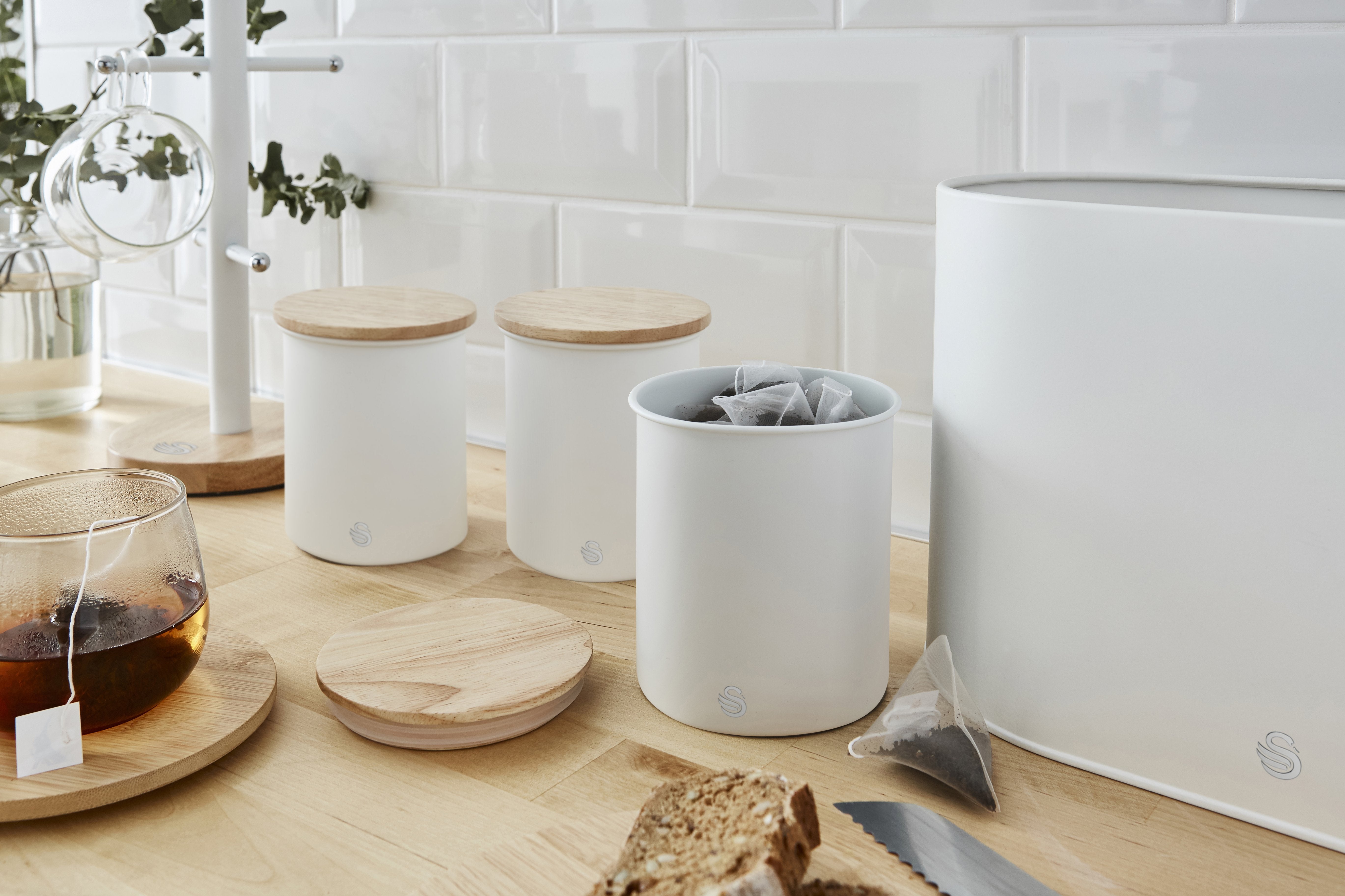 Swan Nordic Set of 3 Airtight Canisters-Food Storage Container-DECOROLALA
