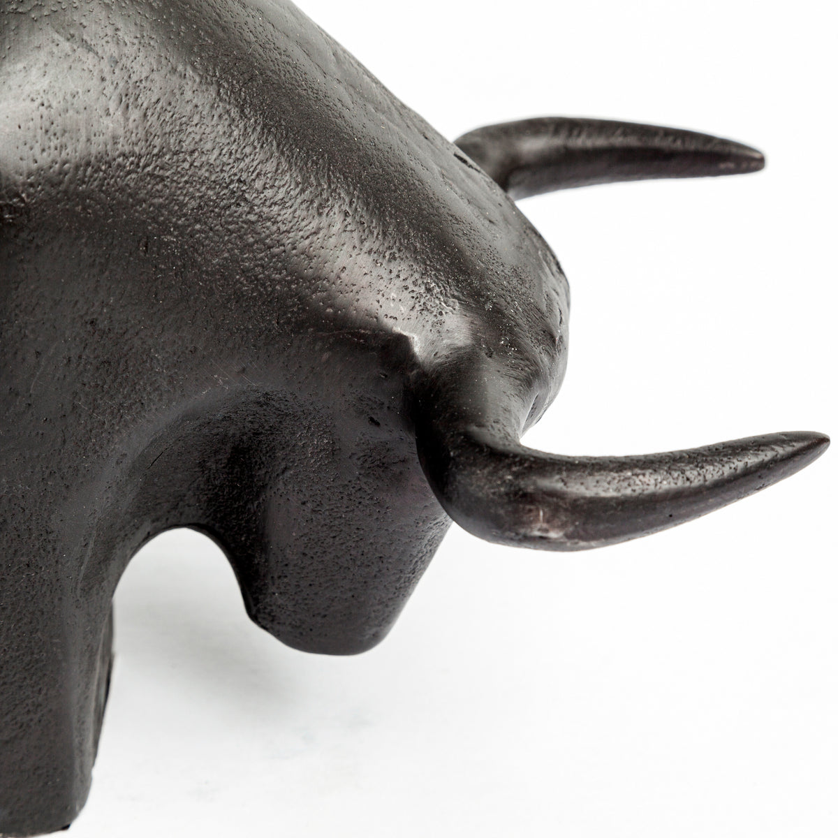 Tauro I 9L x 4W Cast Aluminum Raging Bull-Objects-DECOROLALA