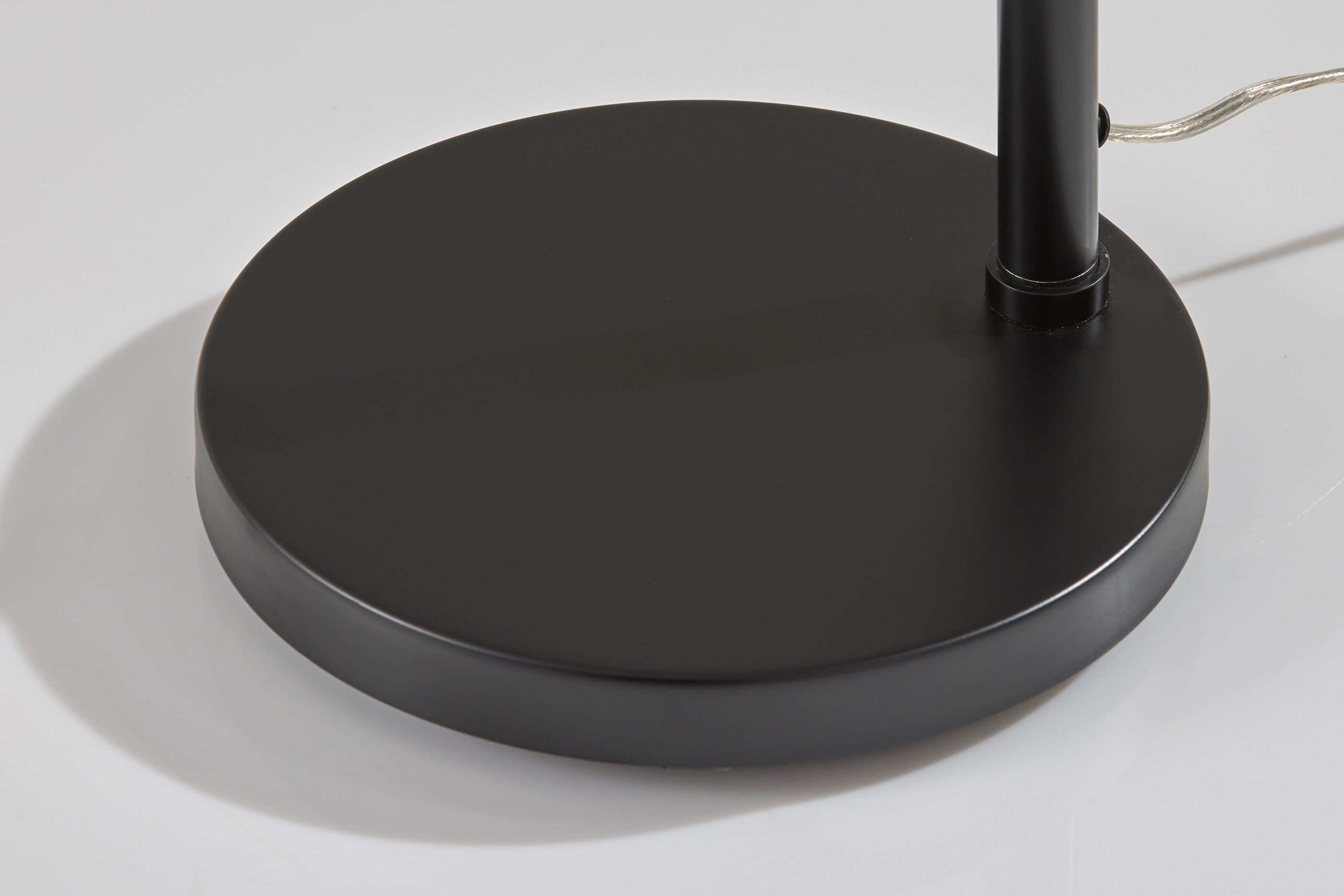 Thalia Floor Lamp-Lighting-DECOROLALA