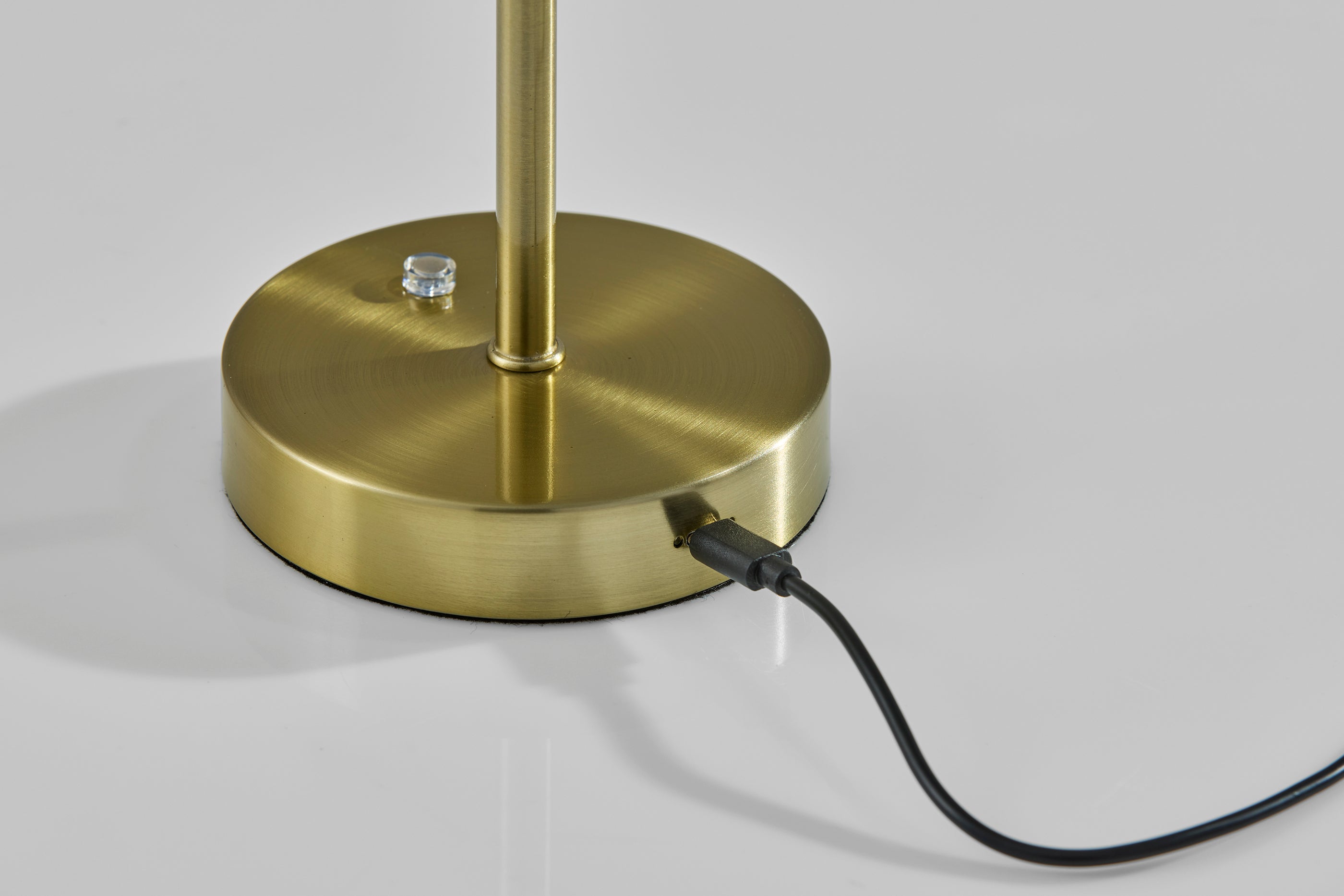 Tommy LED Cordless Table Lamp-Lighting-DECOROLALA