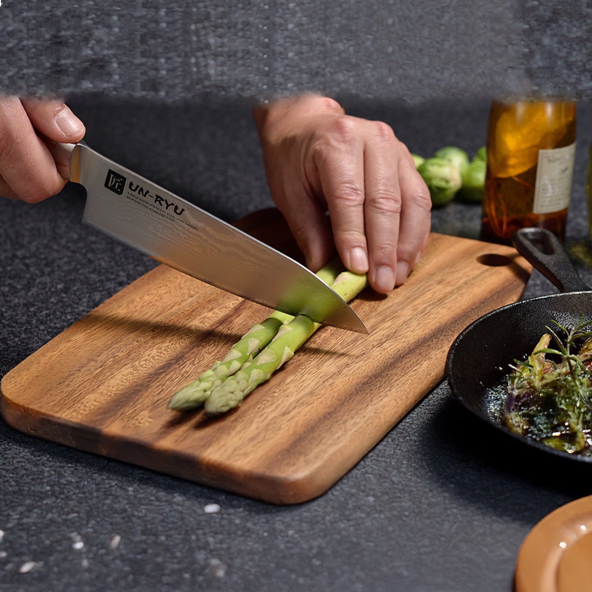 Un?Ryu VG?10 33?Layer 170?mm Santoku Knife-Santoku Knife-DECOROLALA