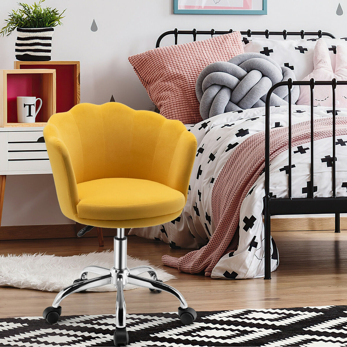 Upholstered Velvet Kids Desk Chair with Wheels and Seashell Back-Yellow-Leisure Chairs-DECOROLALA