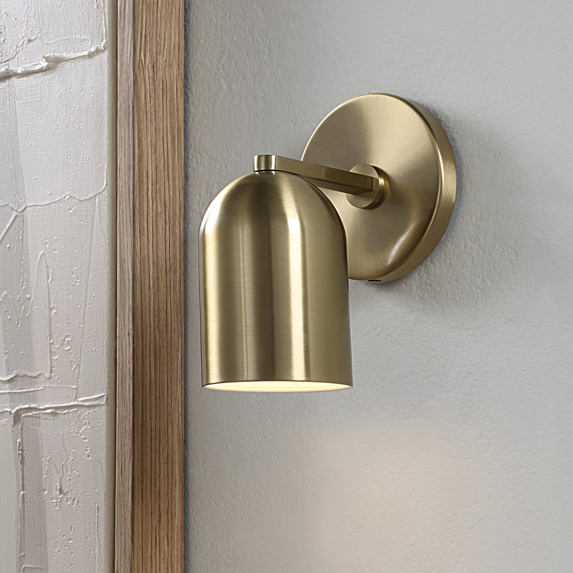 Valonia 8.25" Wall Sconce, Burnished Brass-Wall Sconce-DECOROLALA