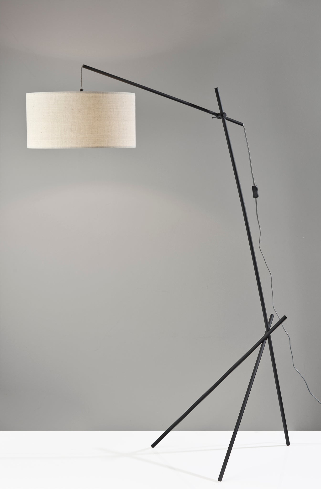 Varick Arc Lamp-Lighting-DECOROLALA