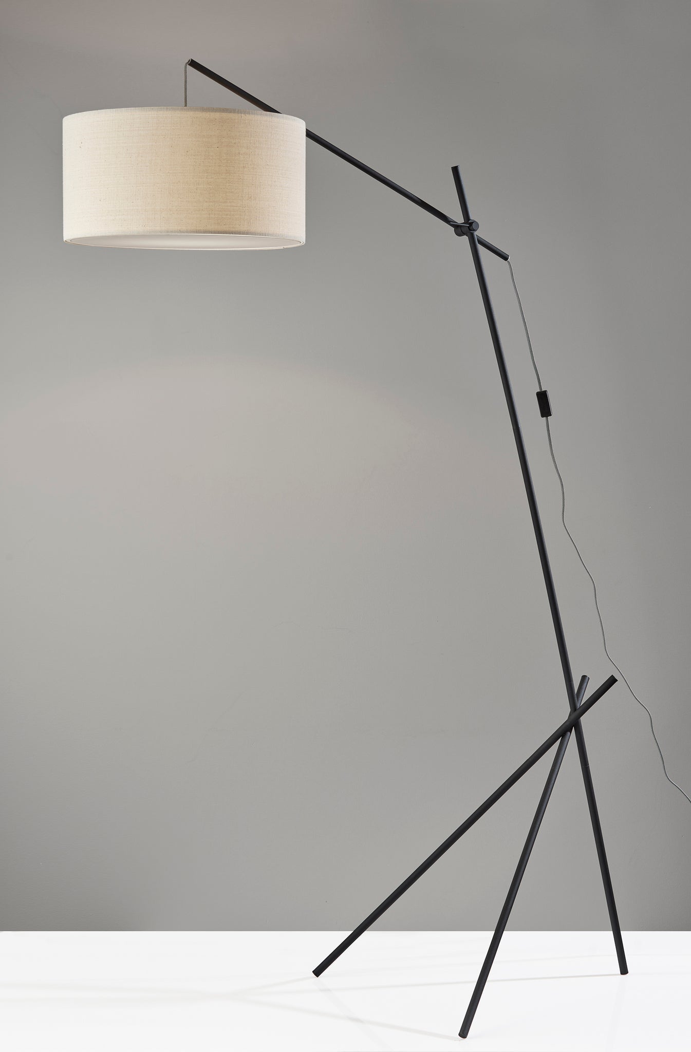 Varick Arc Lamp-Lighting-DECOROLALA