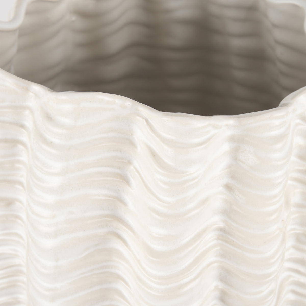Velia Short Seashell Sculptural Glazed Ceramic Vase-Vase-DECOROLALA