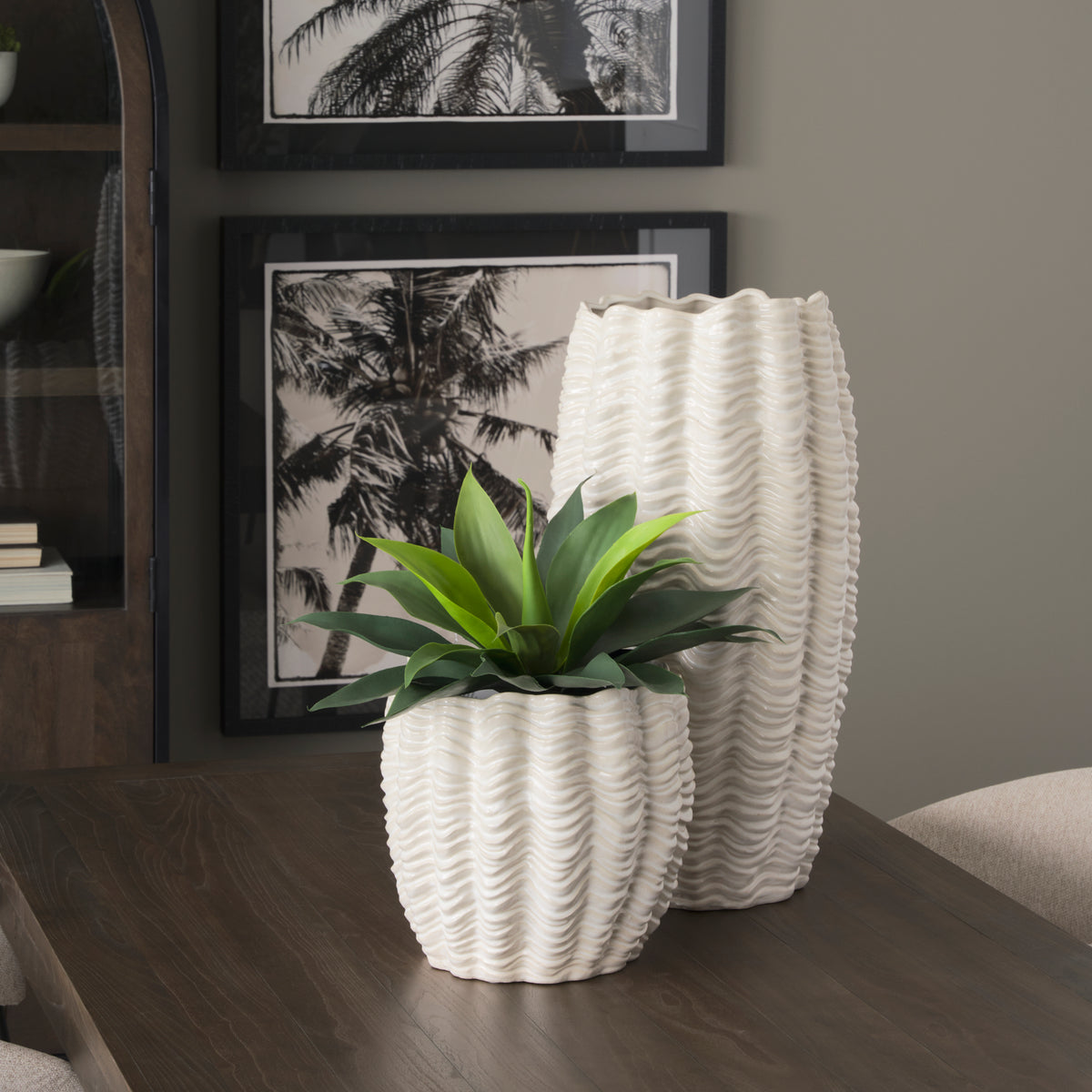 Velia Short Seashell Sculptural Glazed Ceramic Vase-Vase-DECOROLALA