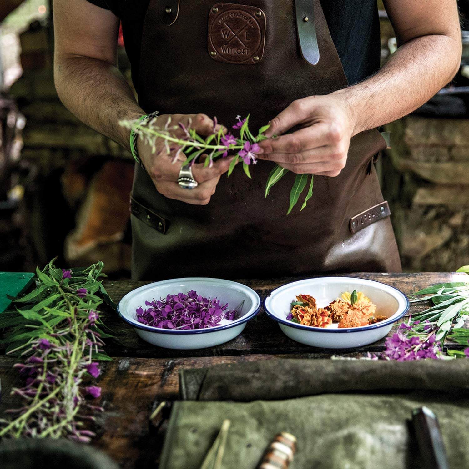 WITLOFT - Handcrafted Classic Leather Apron Dark Brown-Accessories-DECOROLALA