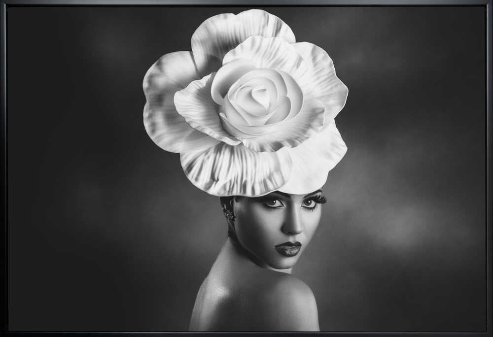 Wall Art Queen of Flowers 3 by Peppe Tamb-Canvas Print-DECOROLALA
