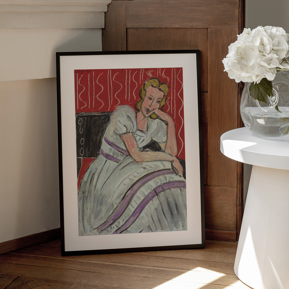 Wall art Jeune Femme Assise En Robe Grise-canvas prints-DECOROLALA