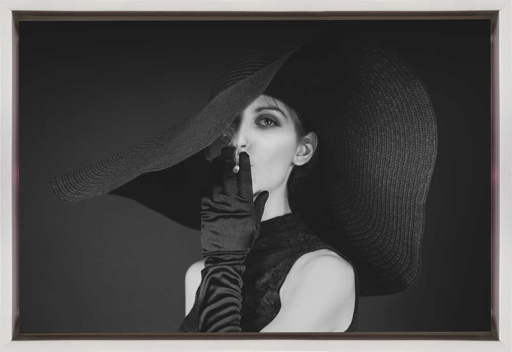 Wall art Miss Sara-Canvas Print-DECOROLALA