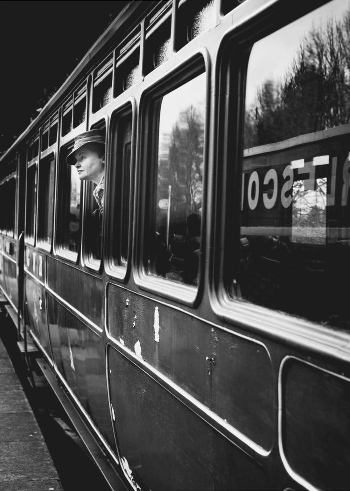 Wall art The Goodbye Girl ....leaving-Canvas Print-DECOROLALA