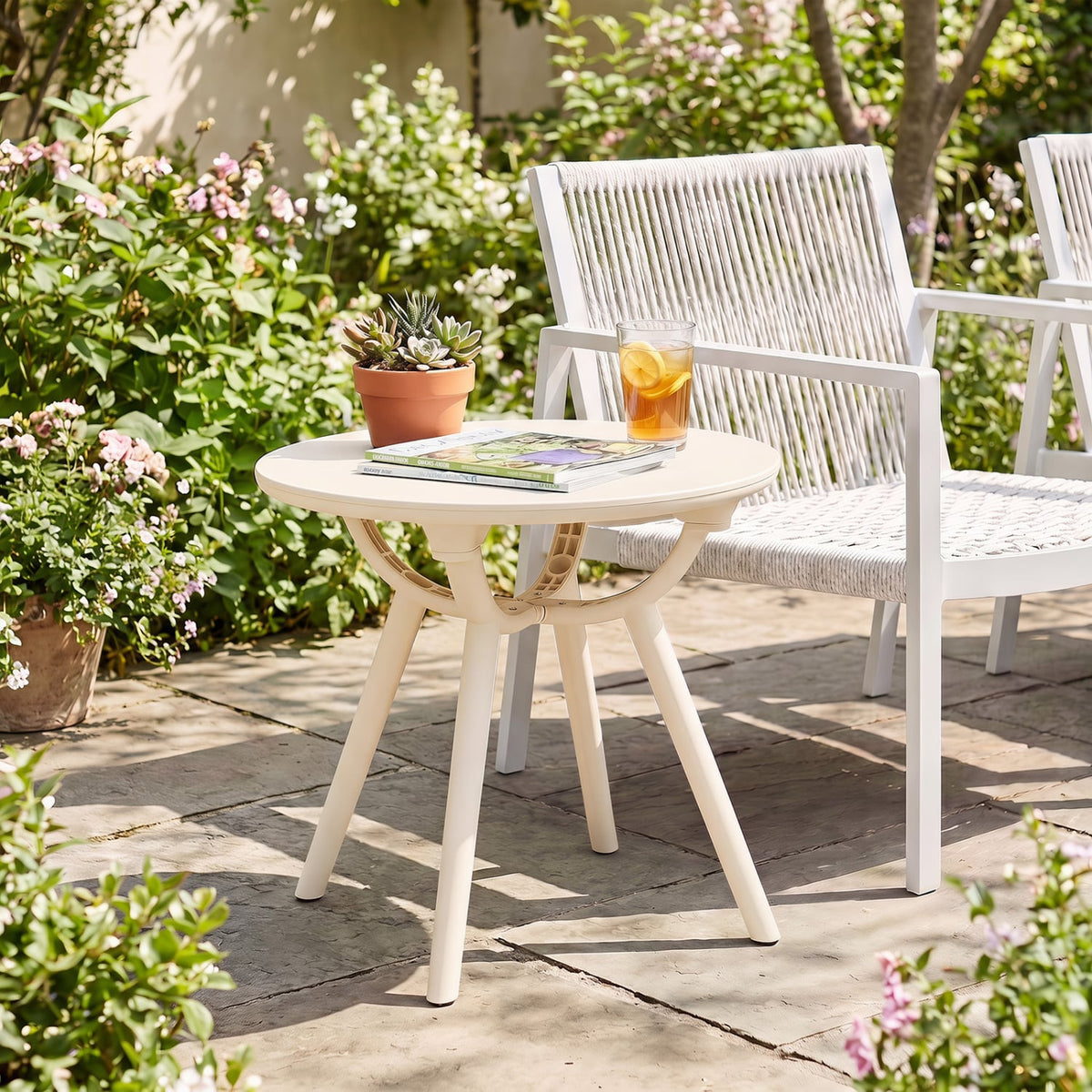 Weather-Resistant Circular Small End Table for Poolside and Balcony-1 Piece-Patio Coffee Tables-DECOROLALA