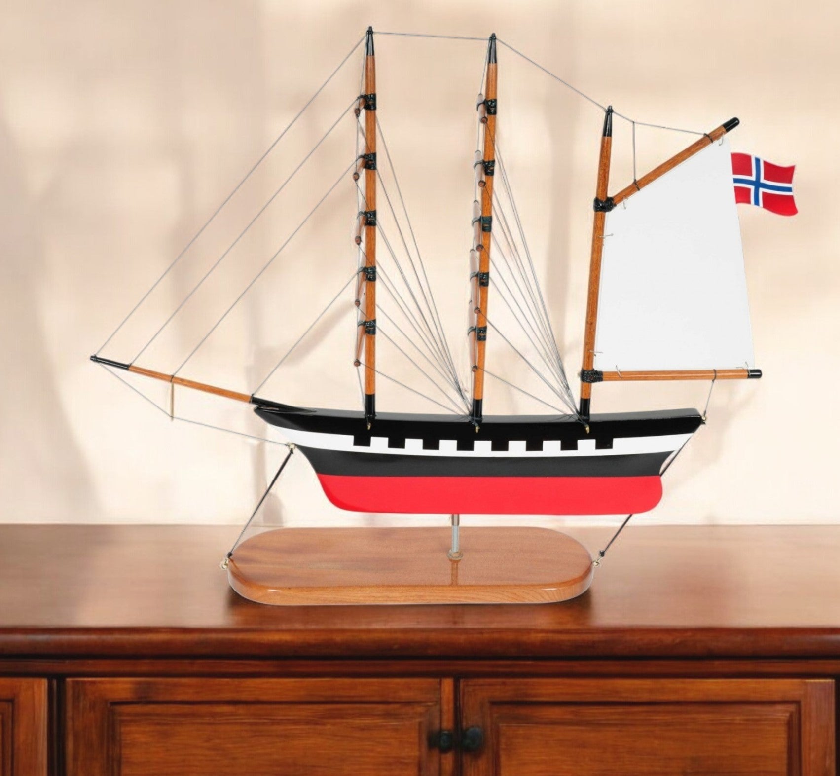 Wind Pointer In Solid Wood-Sculptures-DECOROLALA