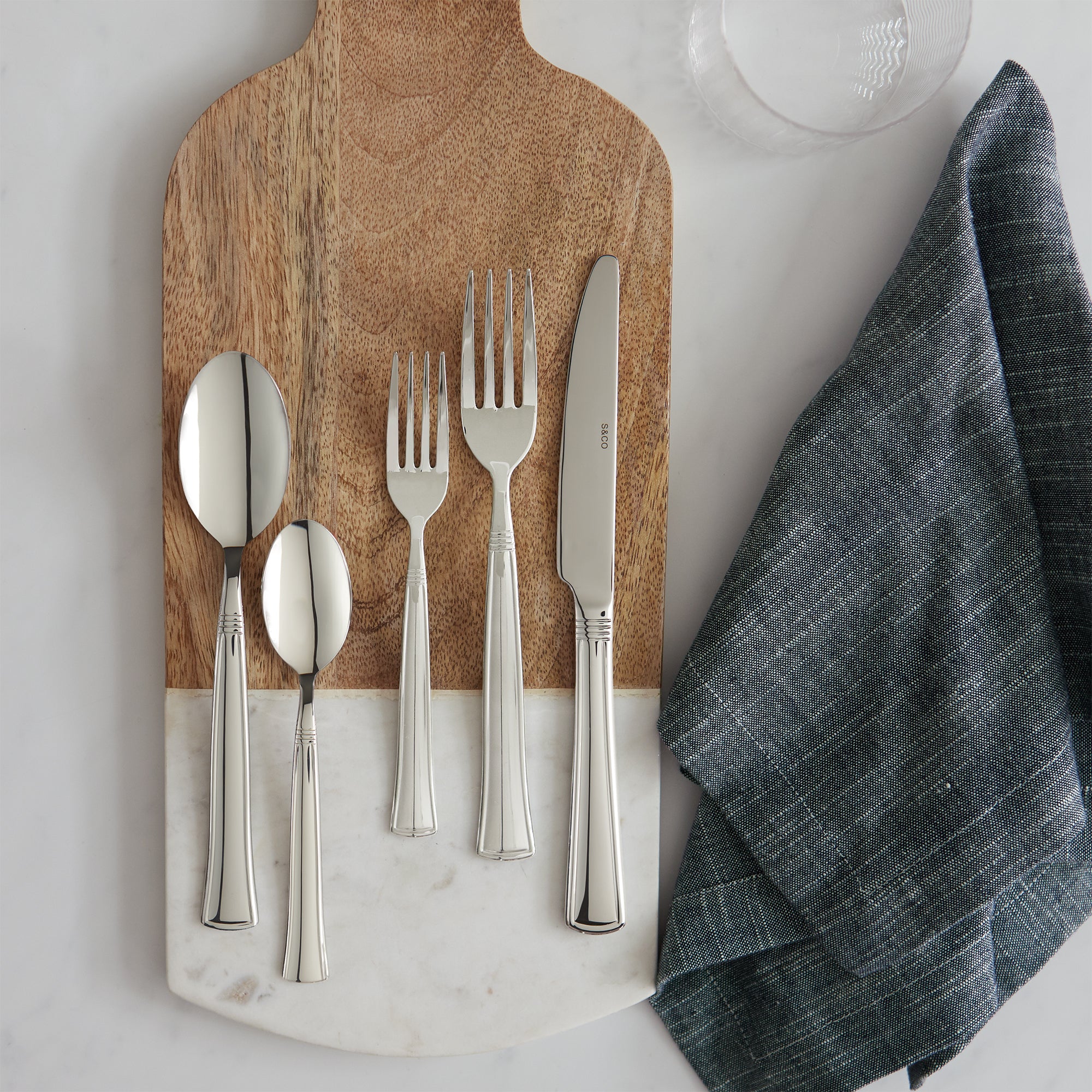 Windsor 20pc Flatware Set - 18/10 Stainless Steel-Cutlery and Flatware-DECOROLALA