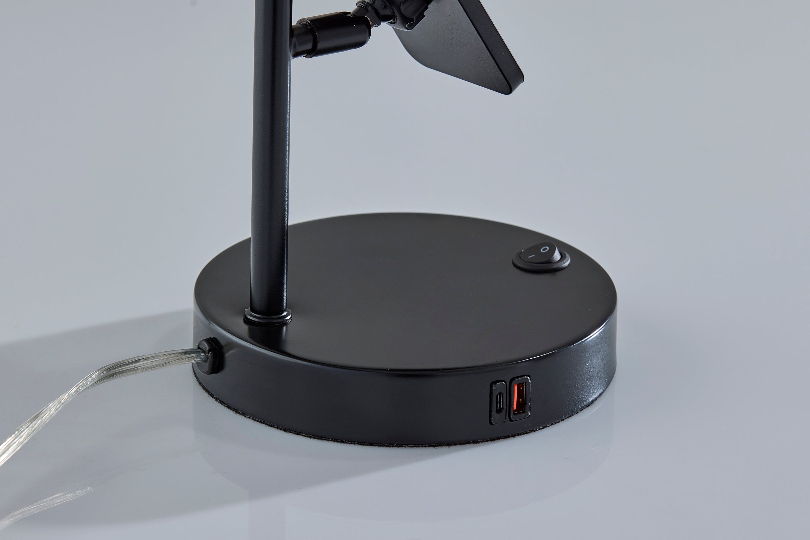 Wyatt Supercharger Desk Lamp- Black-Lighting-DECOROLALA