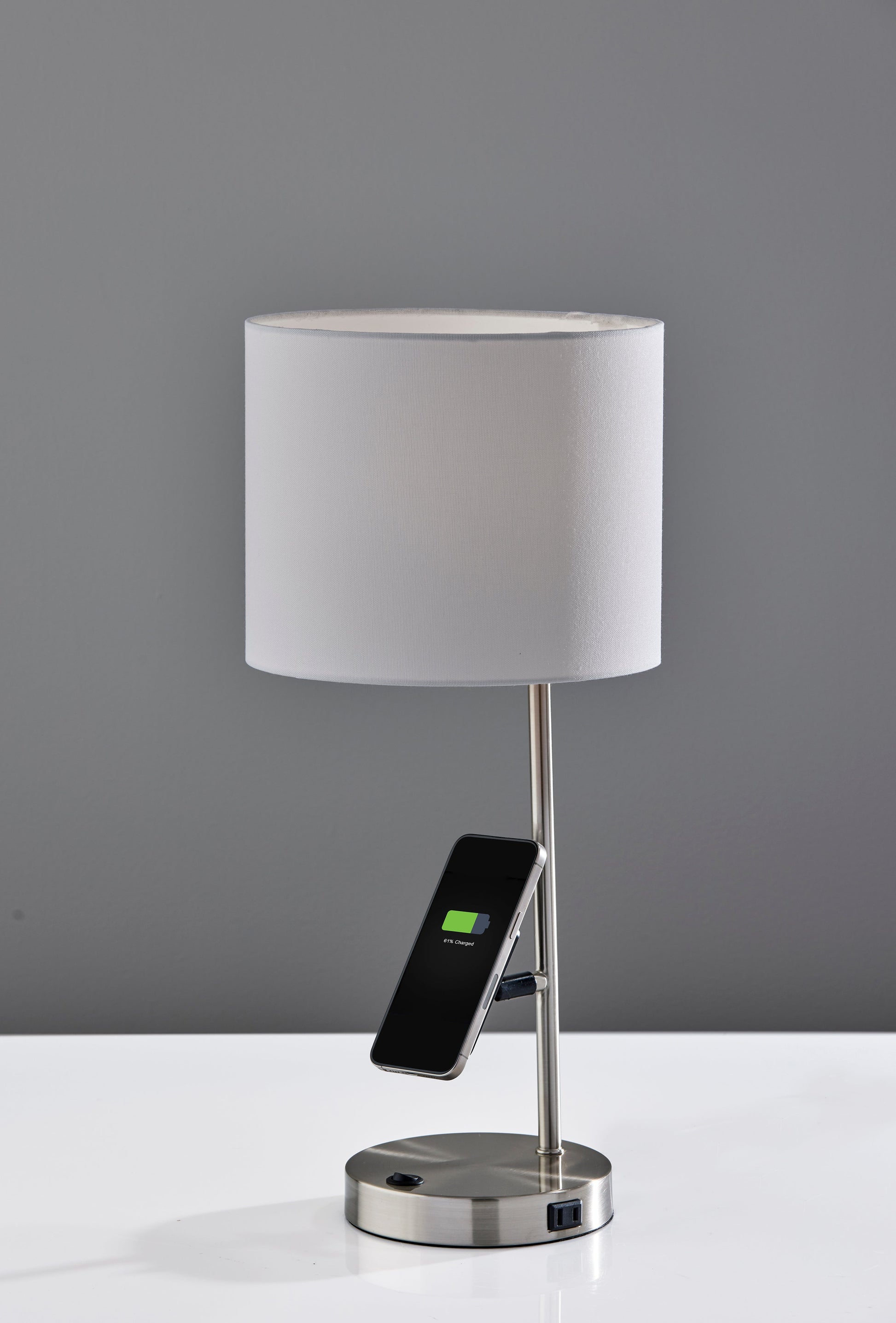 Wyatt Supercharger Desk Lamp USB Qi Charging-Lighting-DECOROLALA