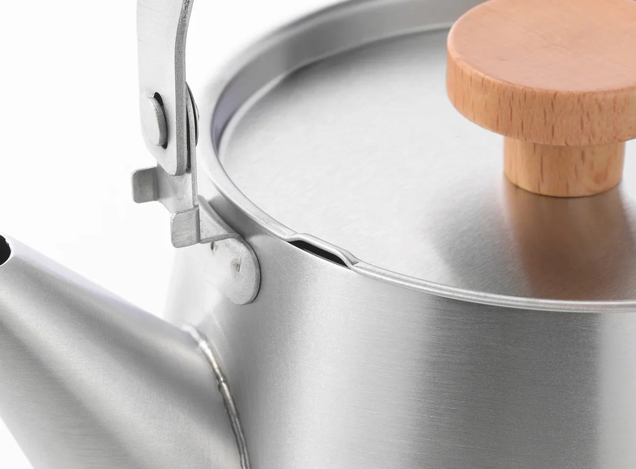 Yoshikawa Aikata Stainless Steel Kettle 1.8L – Natural Wood Handle | Japan-Cookware-DECOROLALA