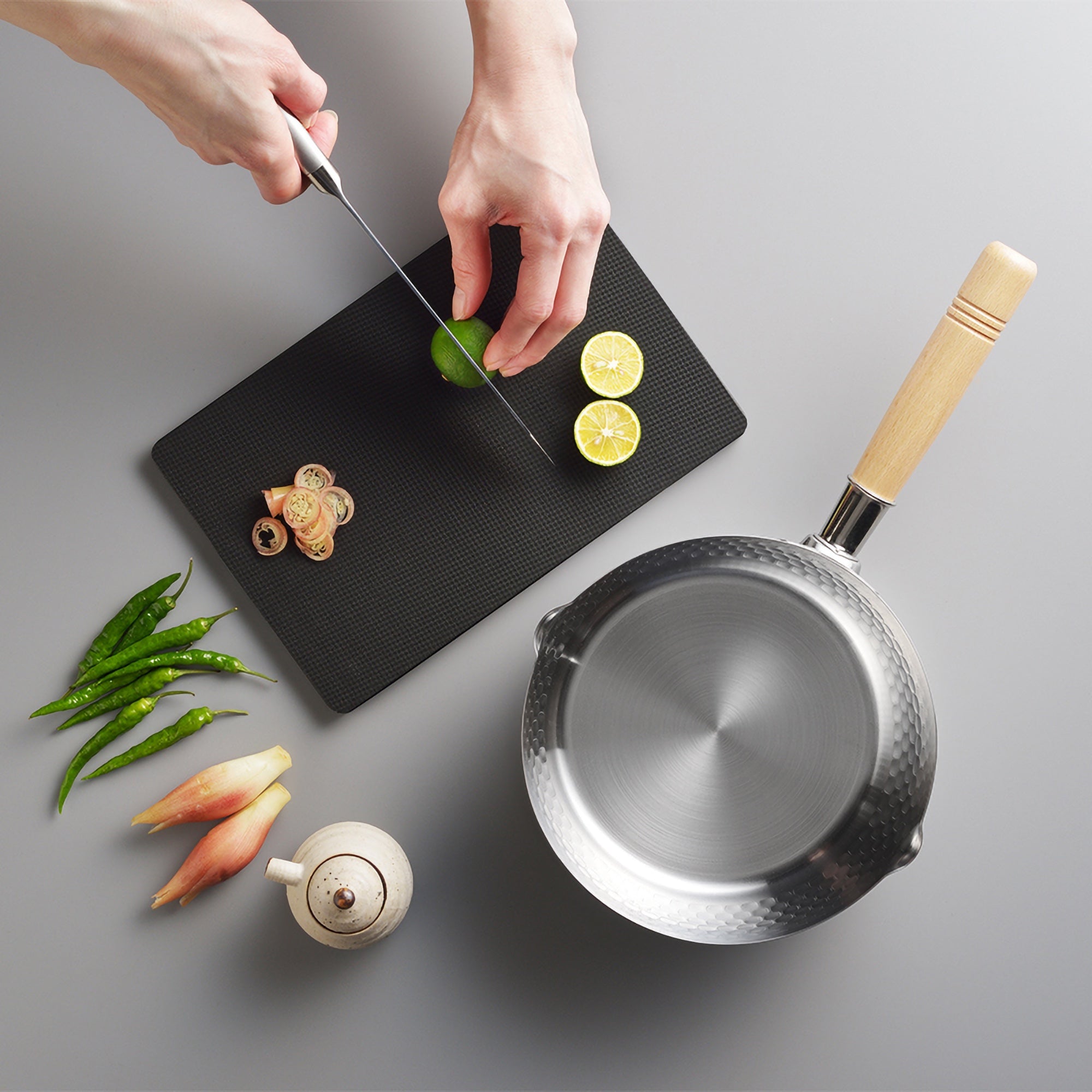 Yoshikawa Yukihira Stainless Steel Saucepan - 16cm Hammered Pot-Cookware-DECOROLALA