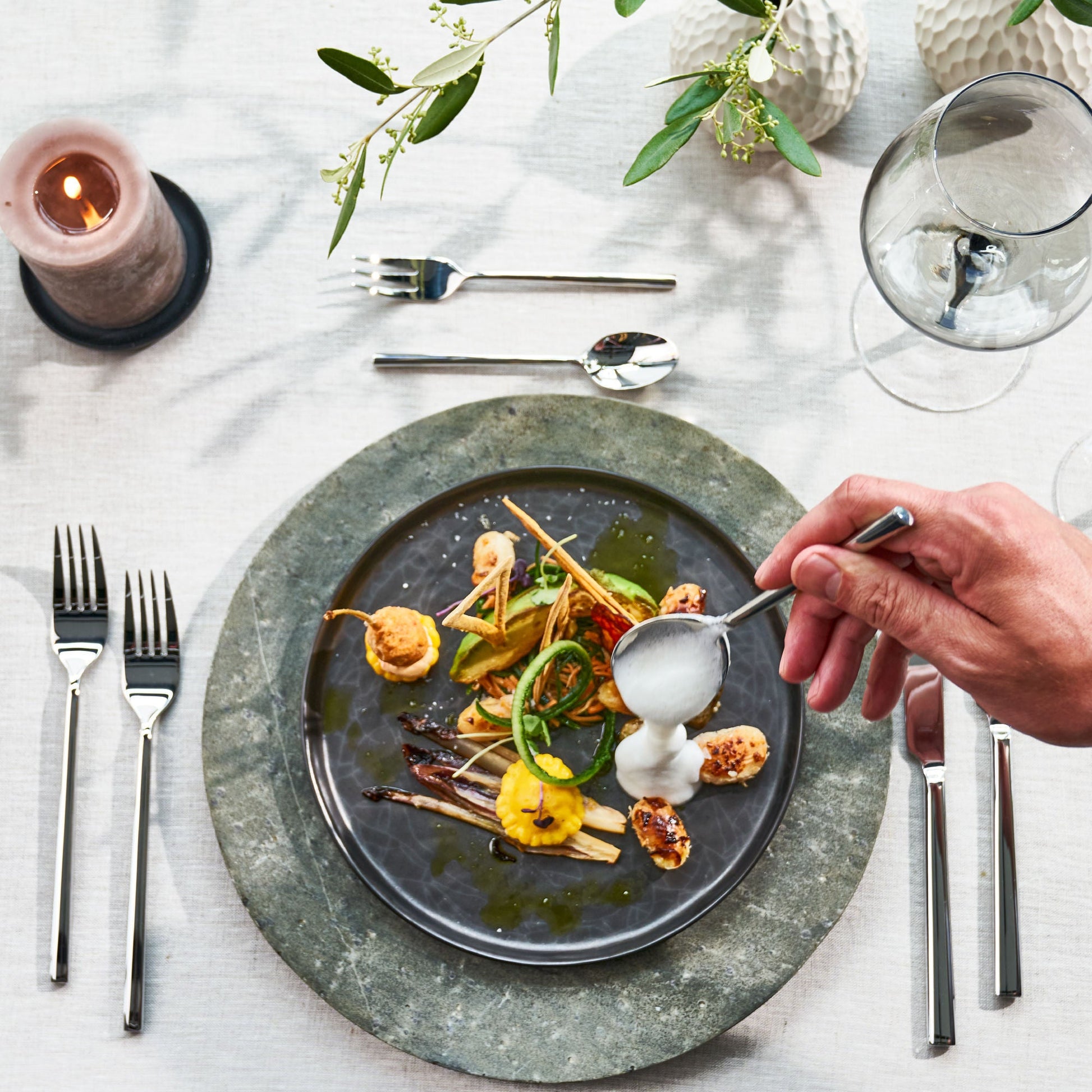 ZWILLING Aberdeen 20 Piece Flatware Set Polished-Flatware Set-DECOROLALA